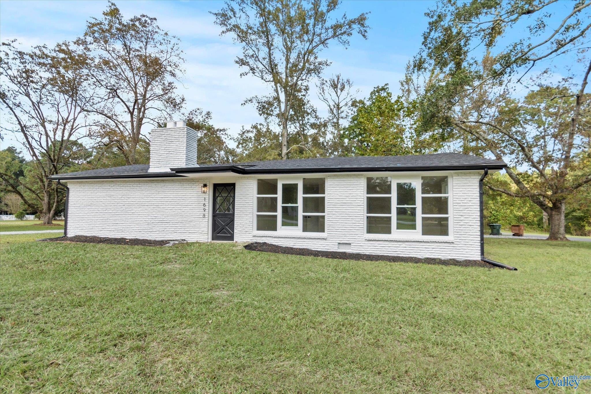 1698 Parker Road SE
