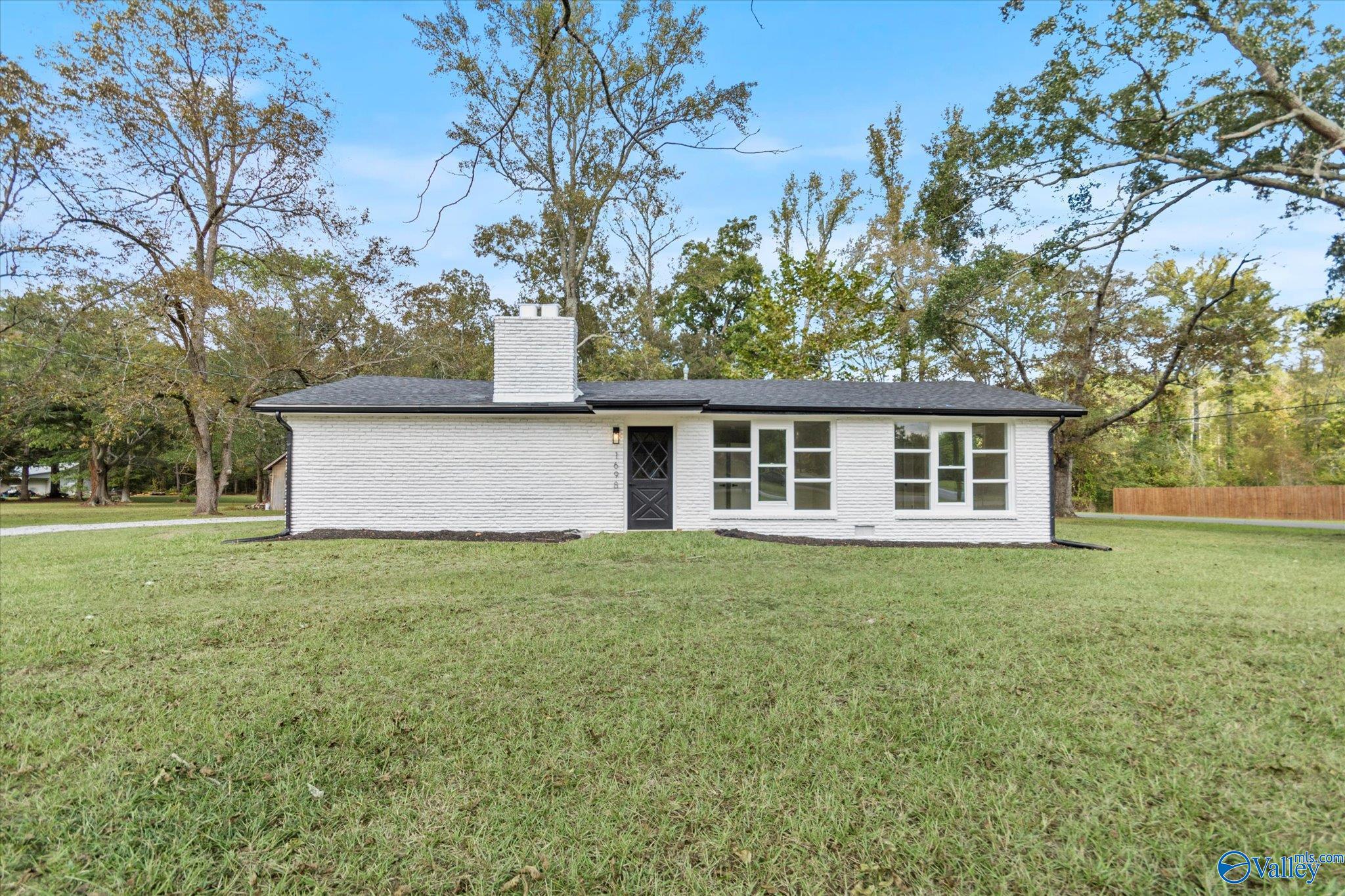 1698 Parker Road SE