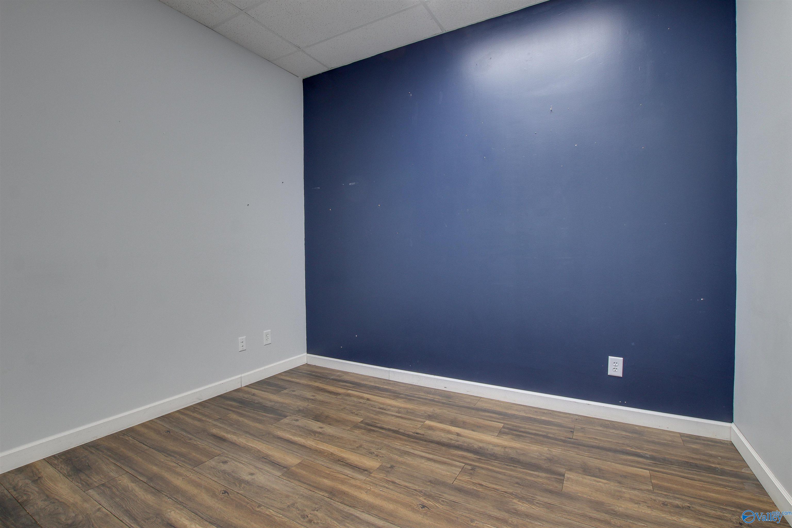 1944 Central Parkway