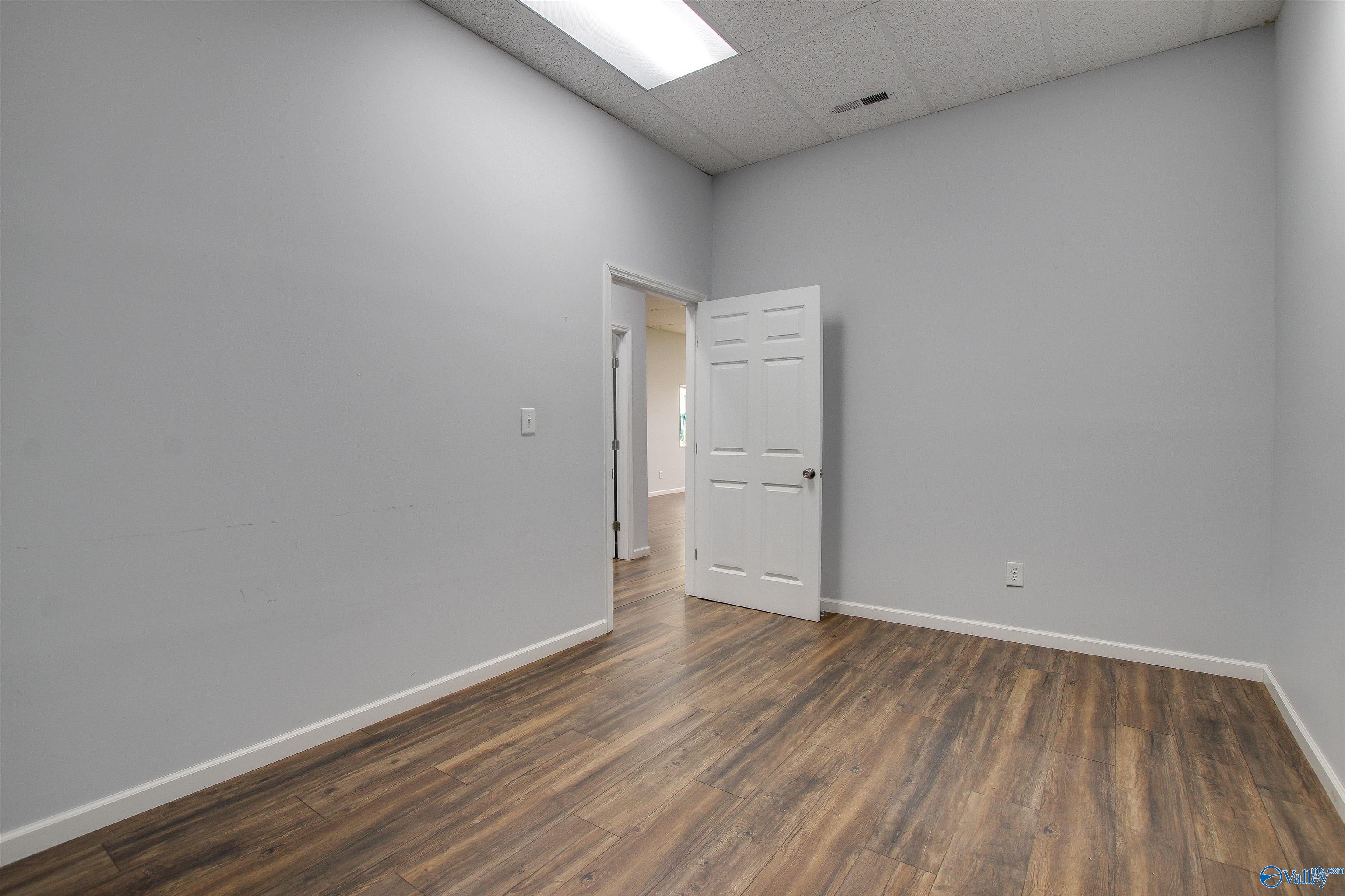 1944 Central Parkway