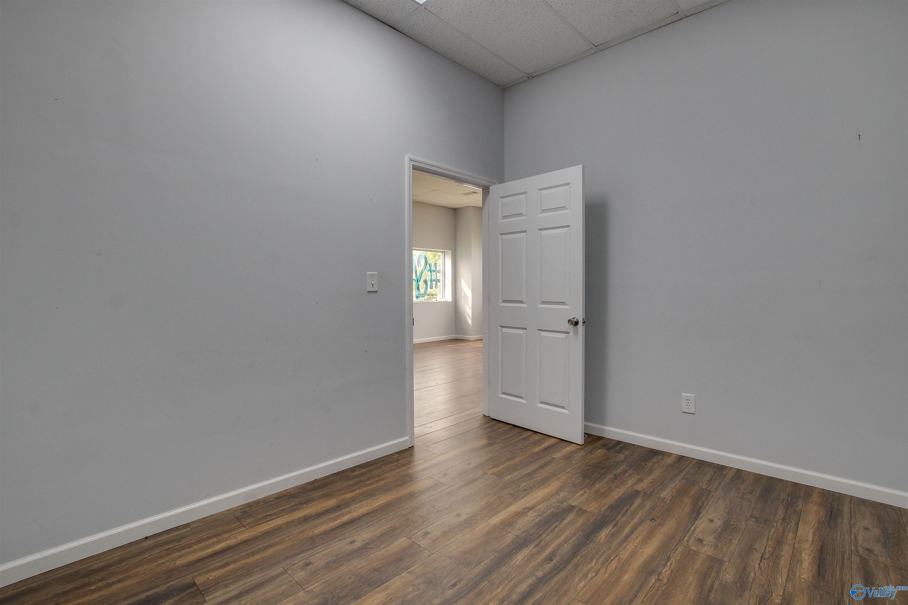 1944 Central Parkway