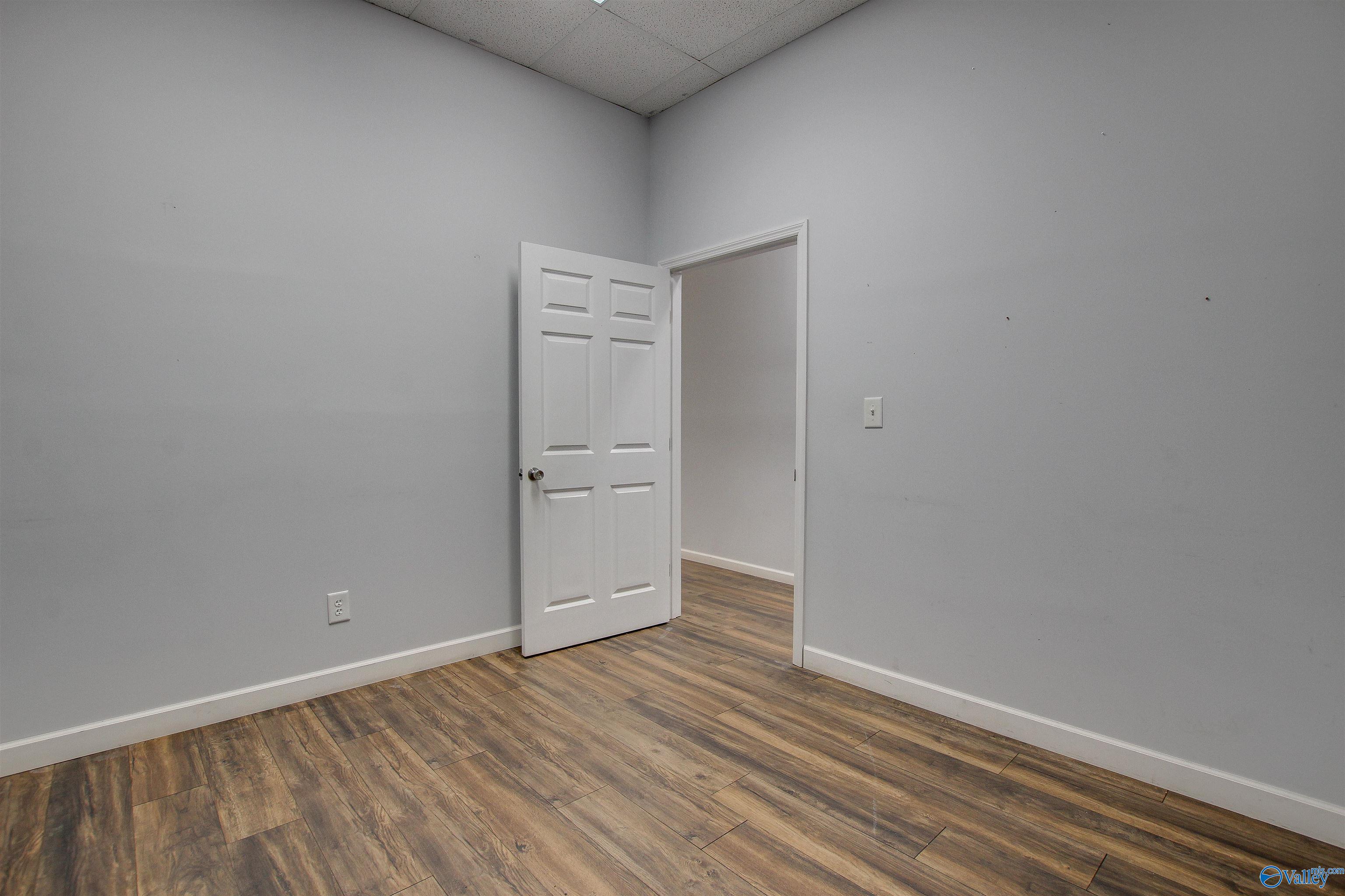 1944 Central Parkway