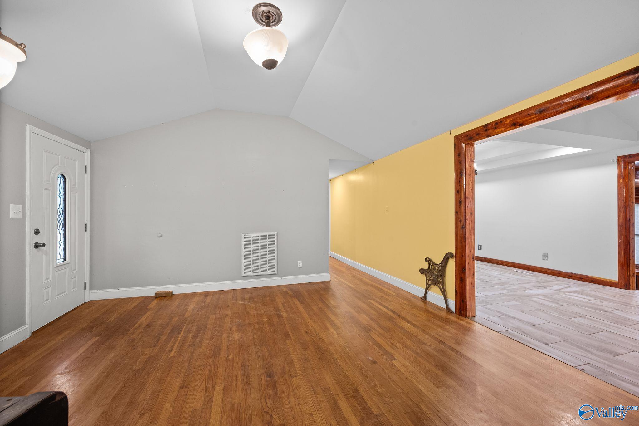 266 County Road 455, Hillsboro