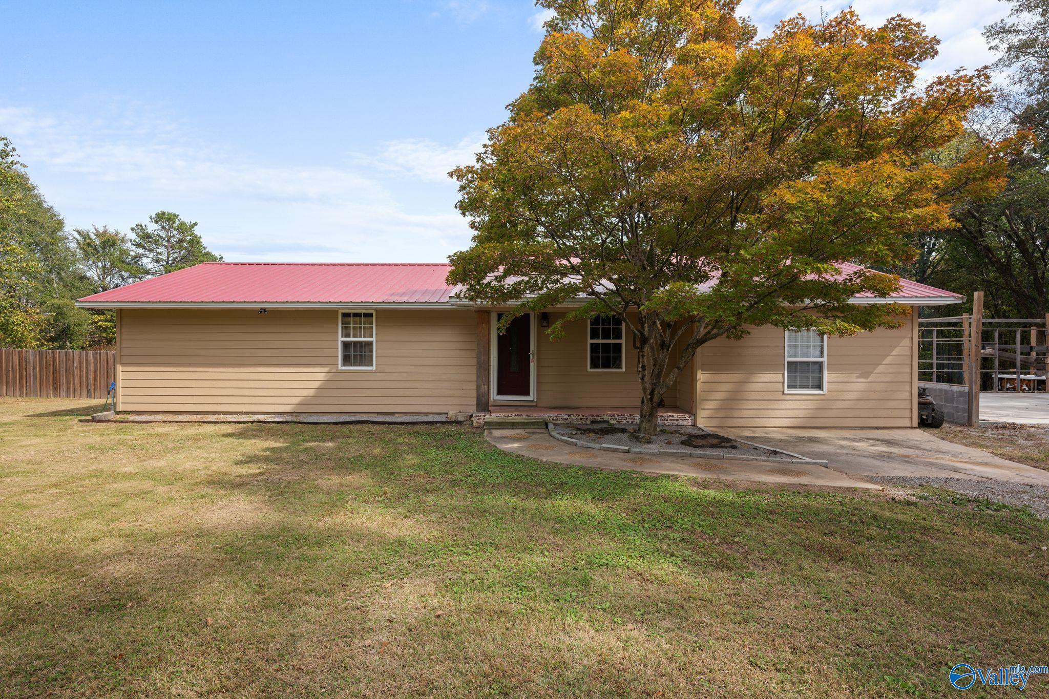 266 County Road 455, Hillsboro