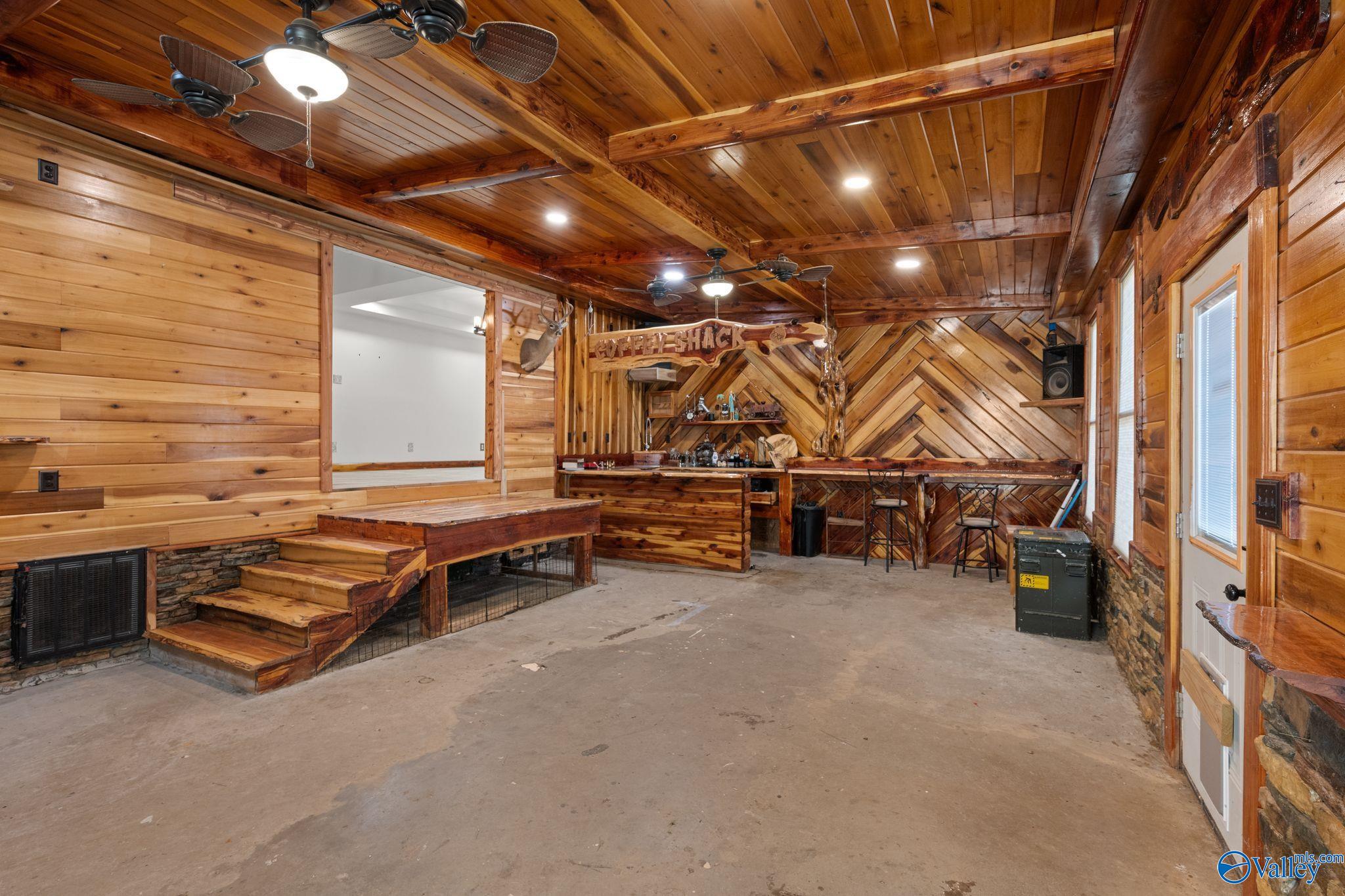 266 County Road 455, Hillsboro