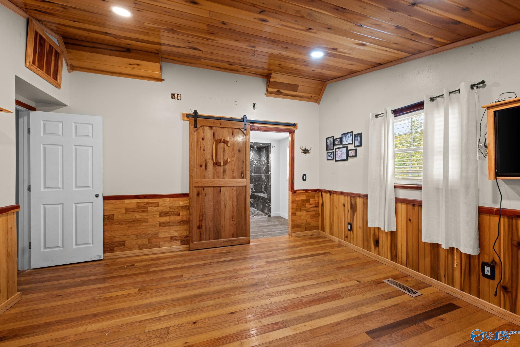 266 County Road 455, Hillsboro