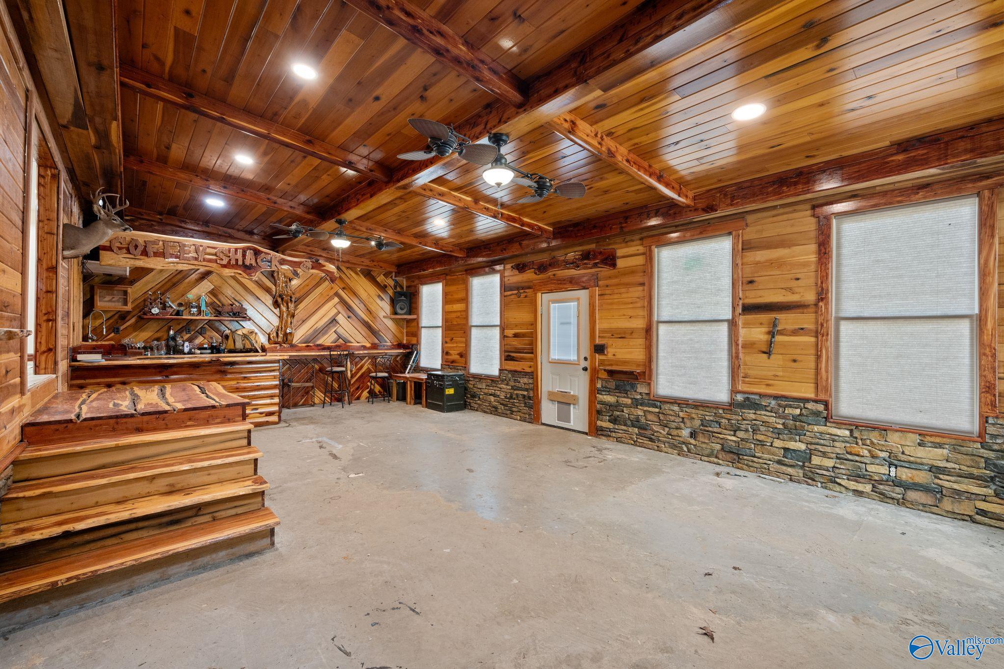 266 County Road 455, Hillsboro