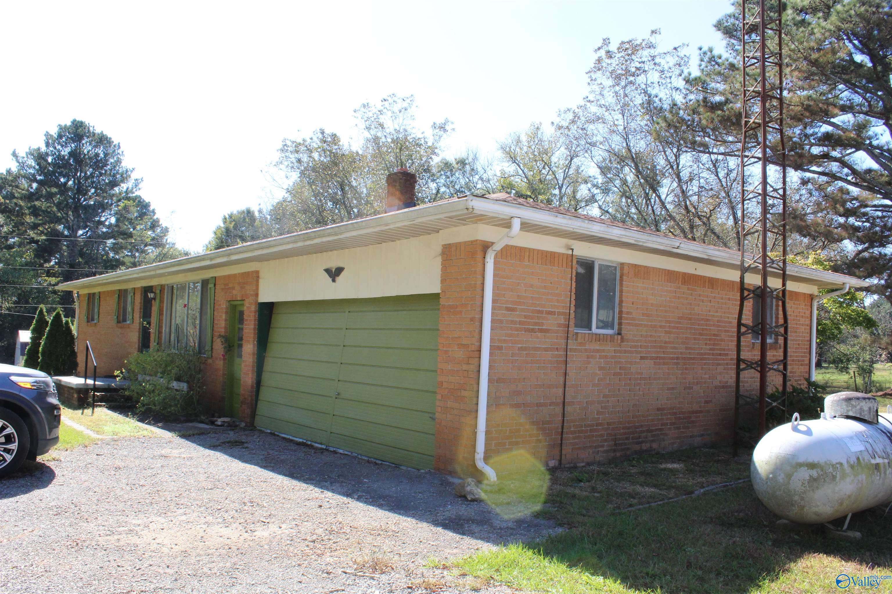 4415 County Road 217, Trinity