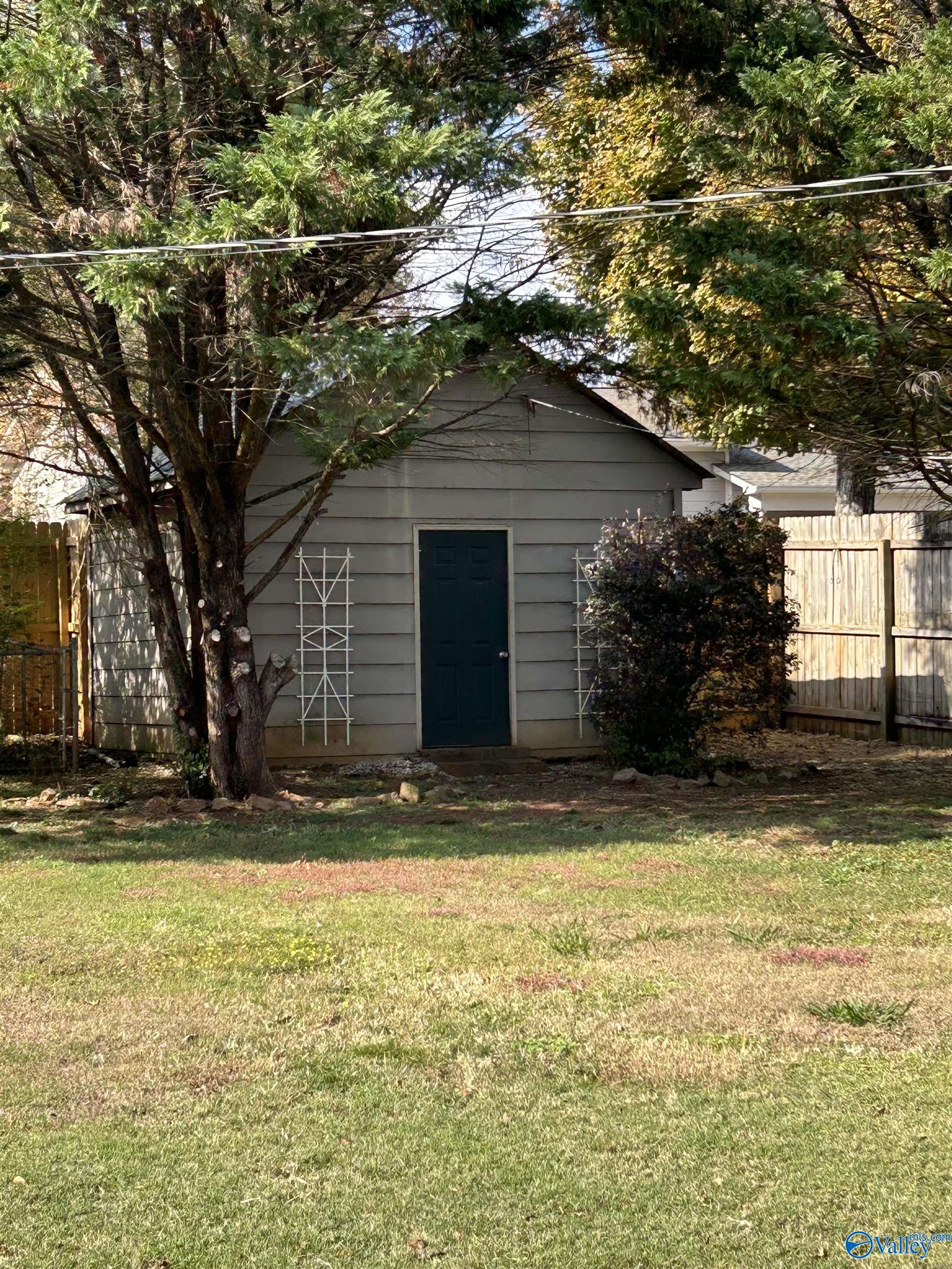 2327 SE Quince Drive