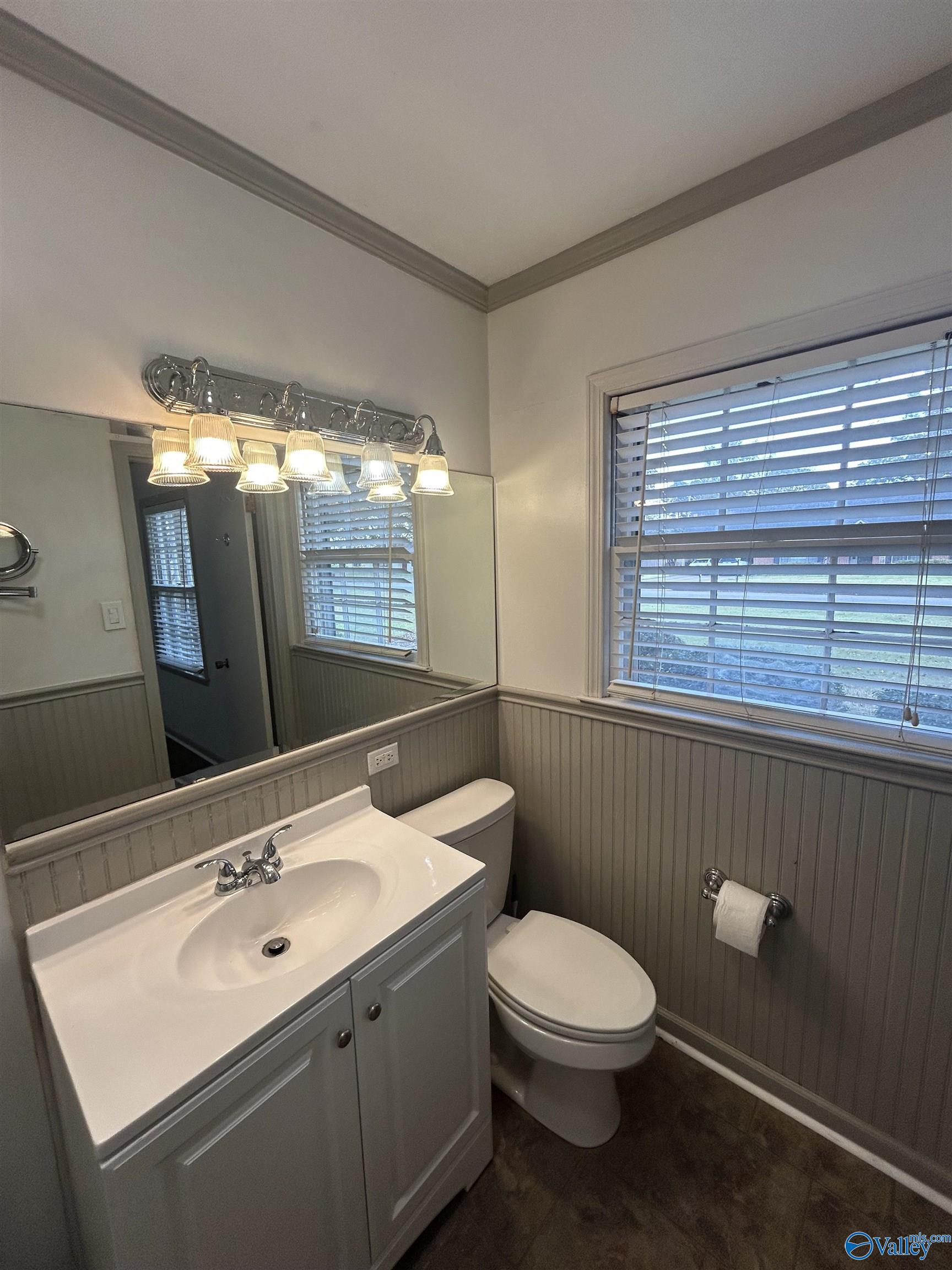 2327 SE Quince Drive