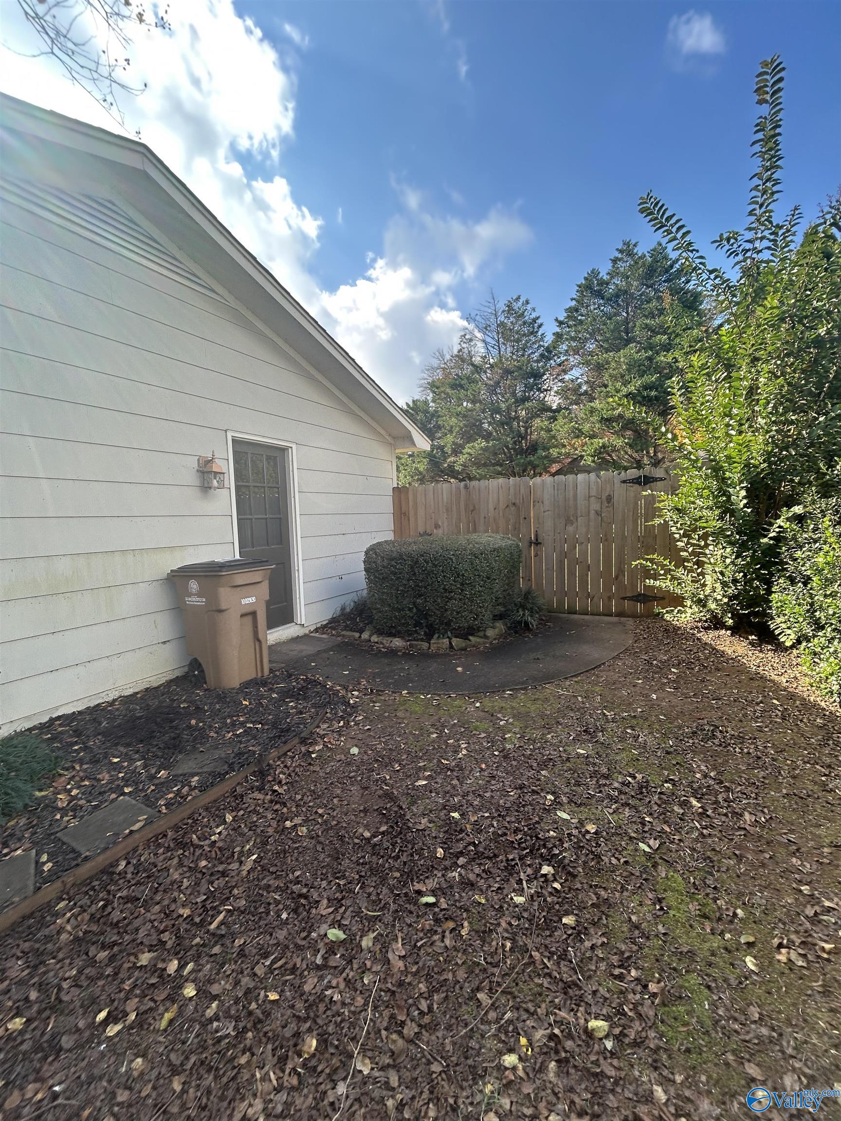 2327 SE Quince Drive