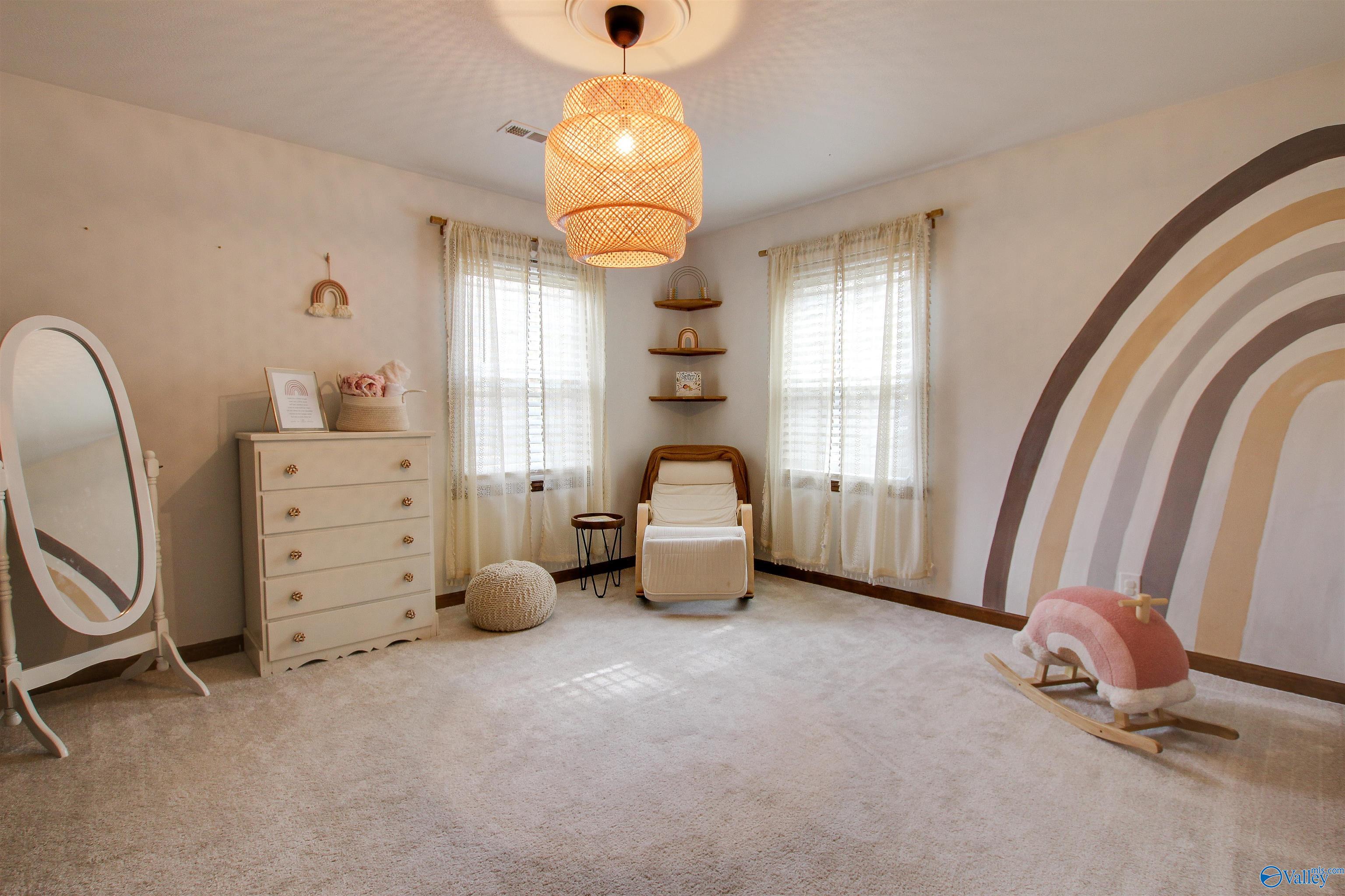 4711 Pineywood Drive SW