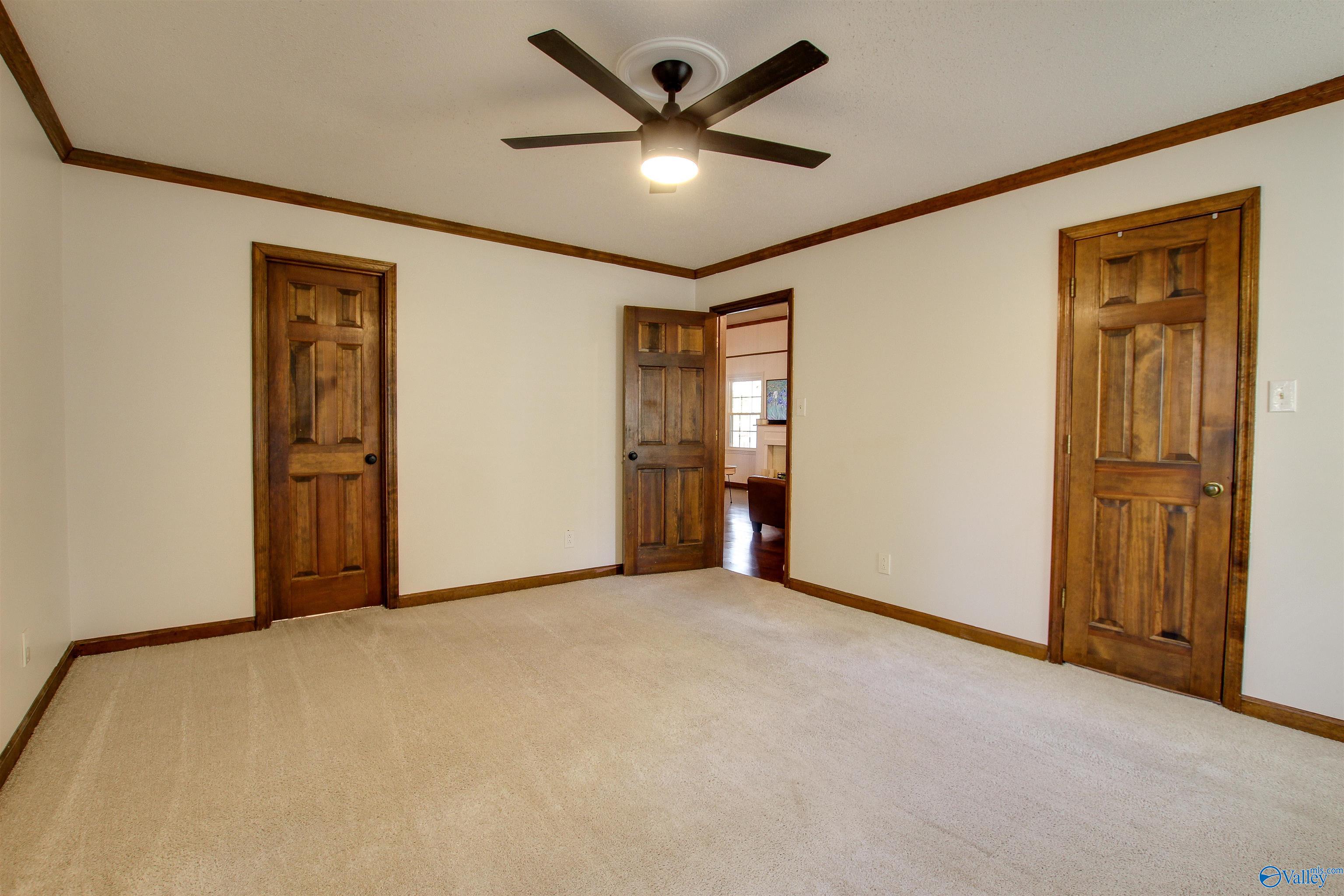 4711 Pineywood Drive SW