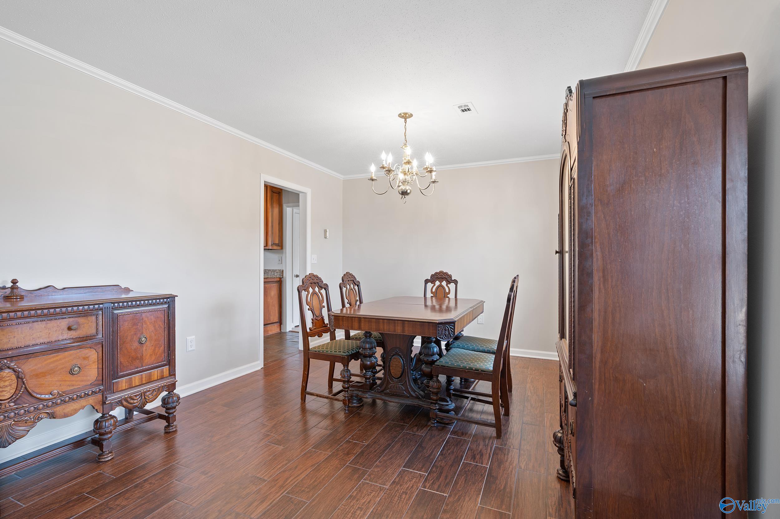 2417 Dogwood Lane SE