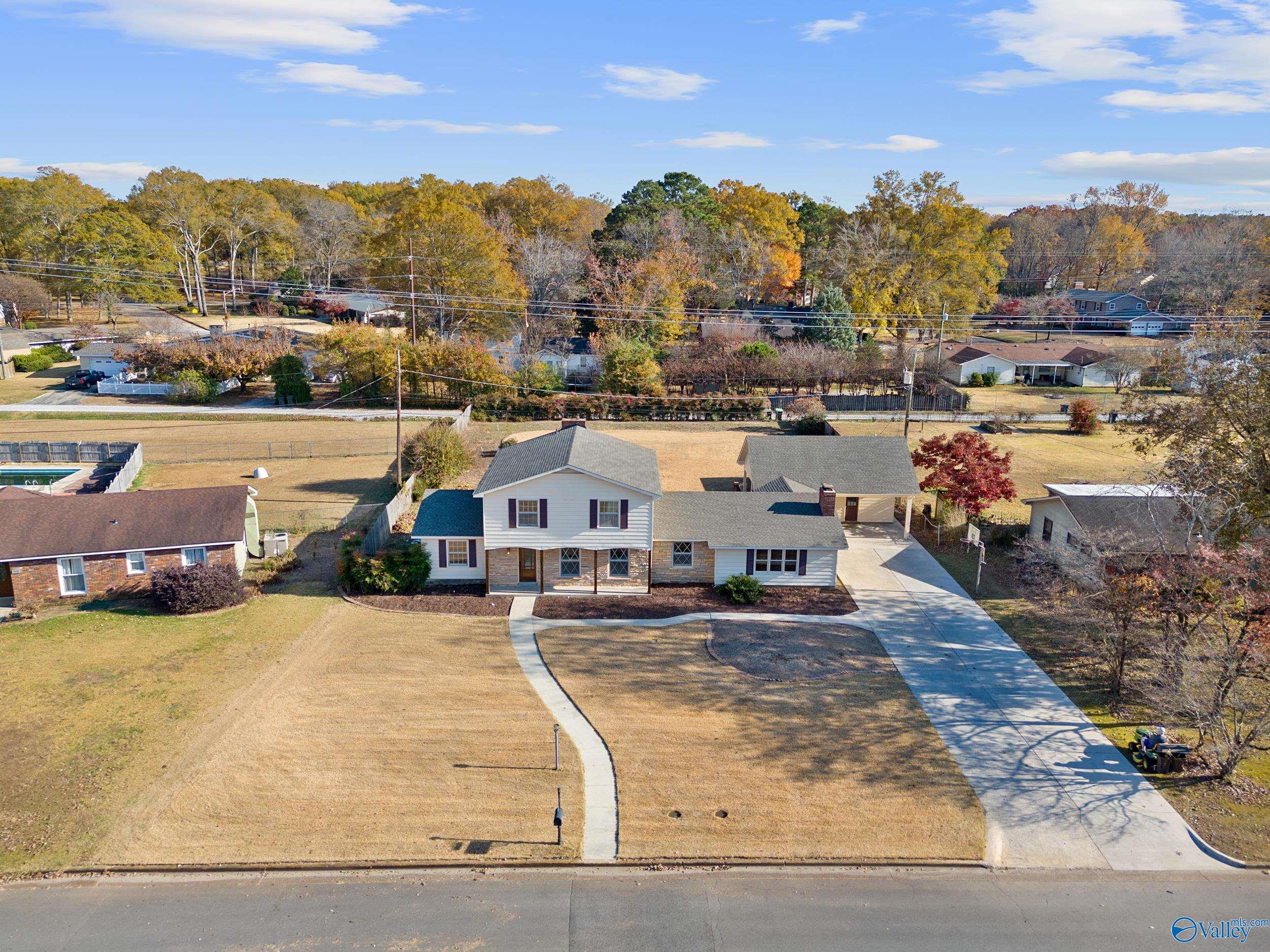 2417 Dogwood Lane SE