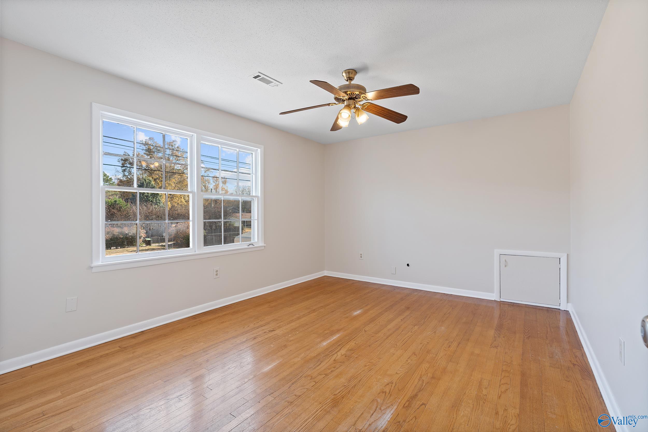 2417 Dogwood Lane SE