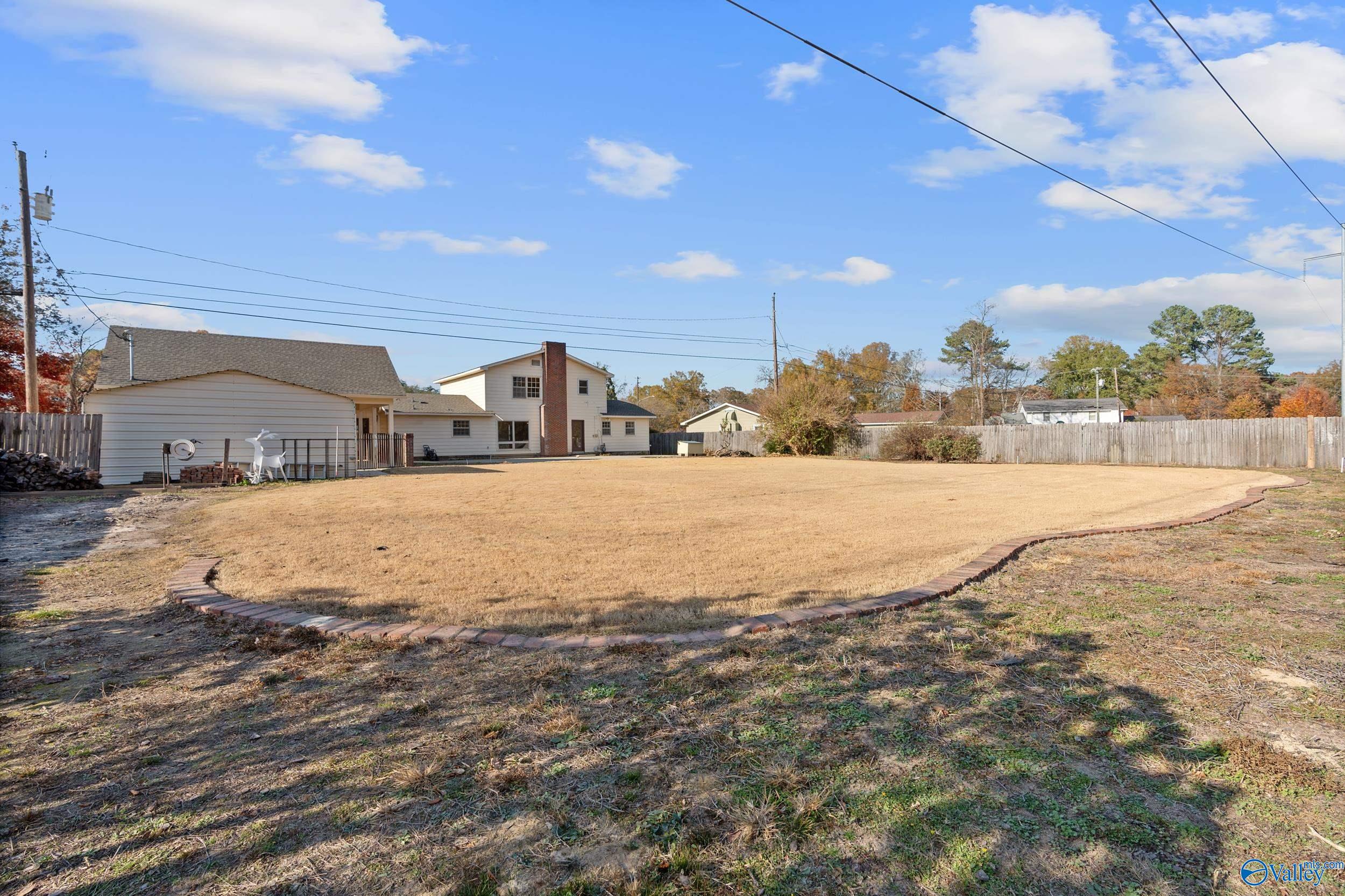 2417 Dogwood Lane SE