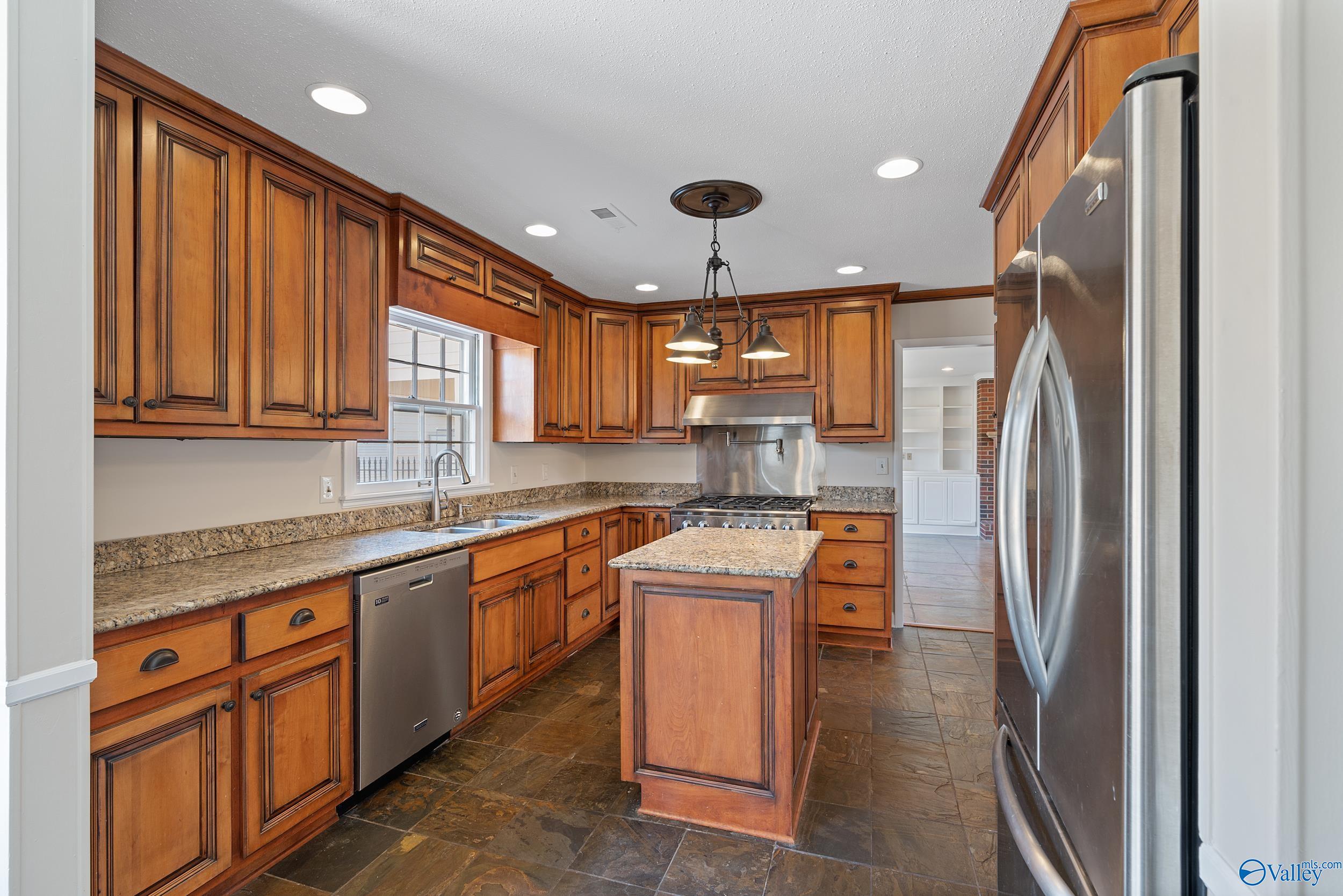 2417 Dogwood Lane SE