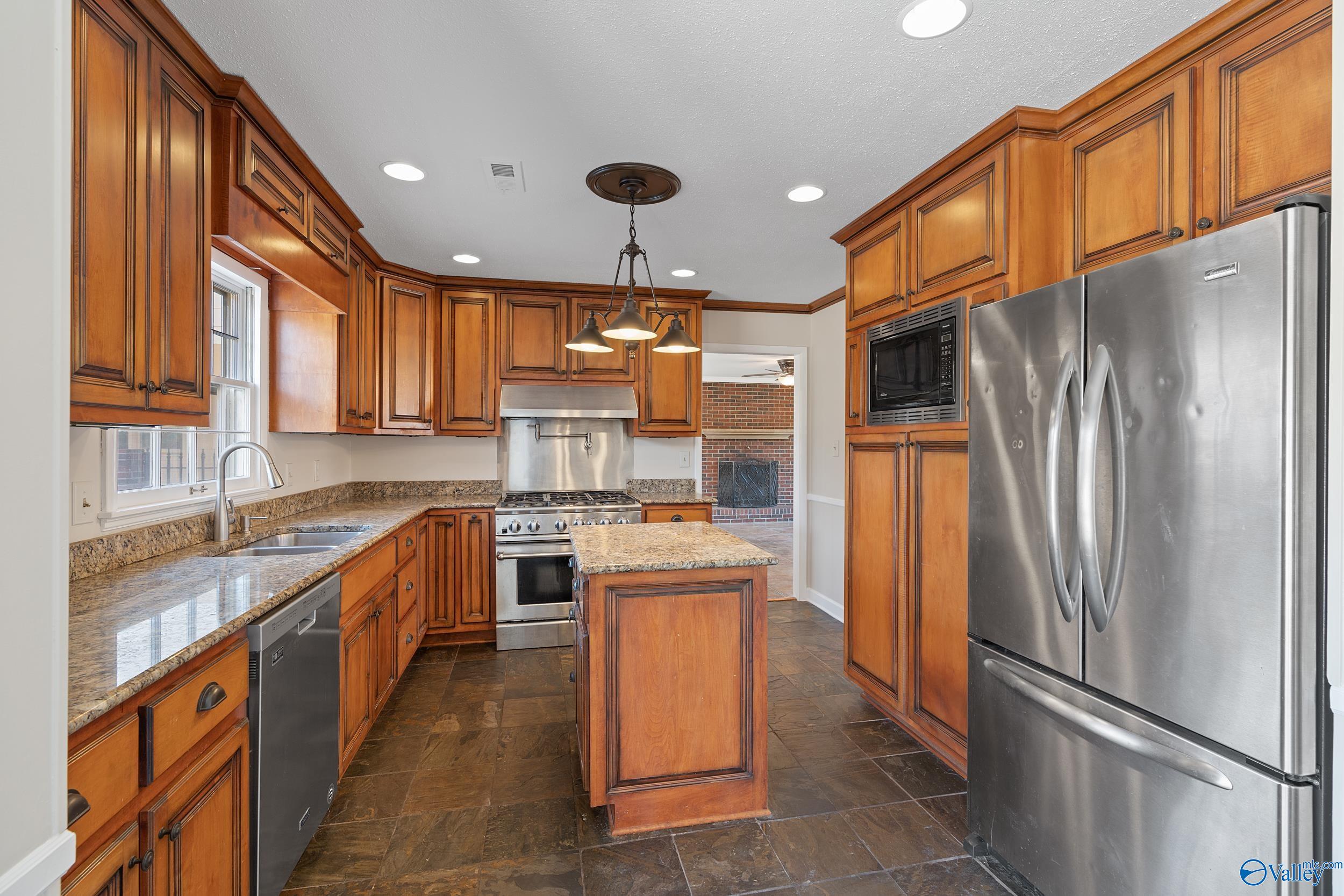 2417 Dogwood Lane SE