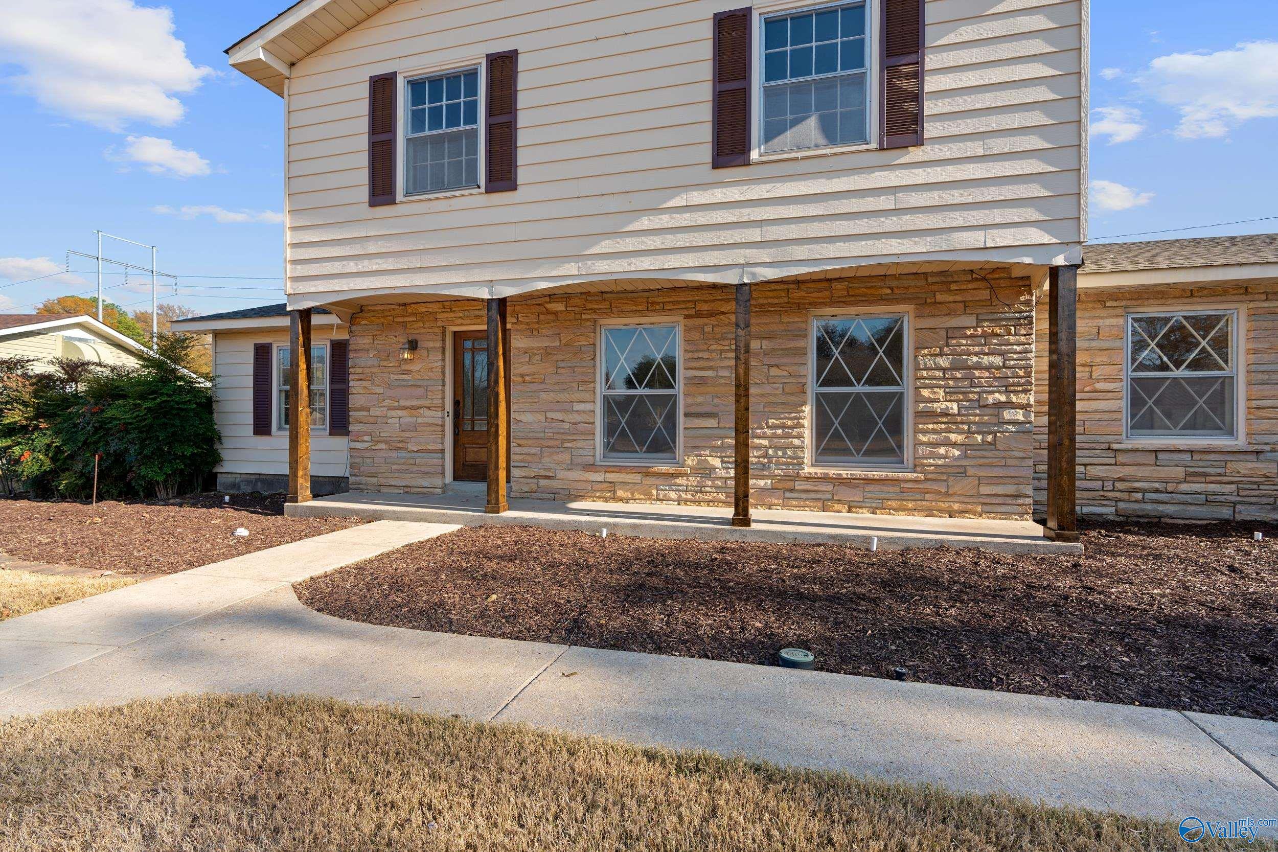 2417 Dogwood Lane SE