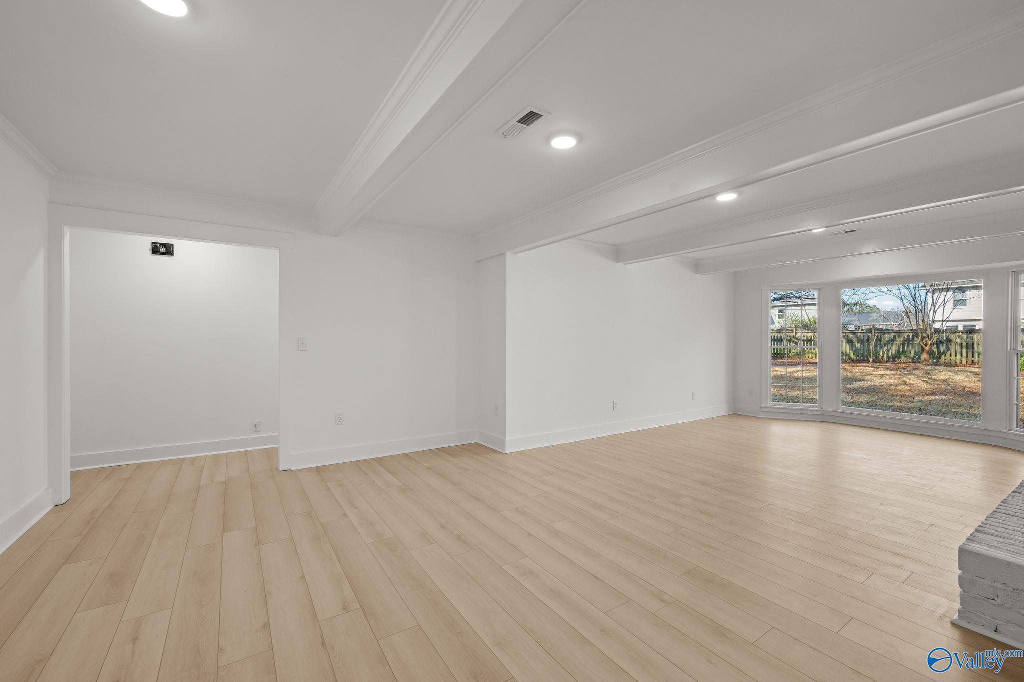 2610 Sherwood Drive SE