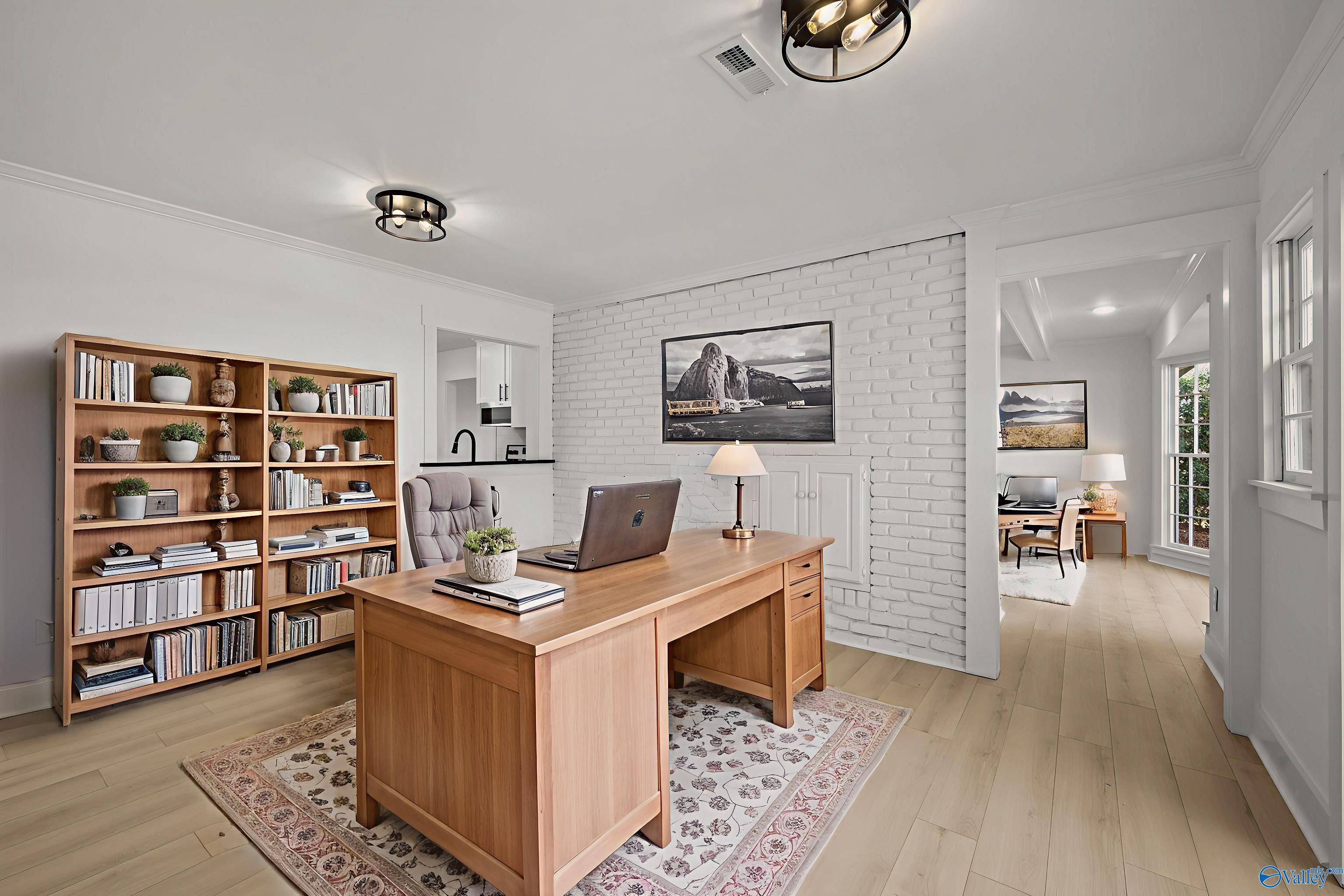 2610 Sherwood Drive SE