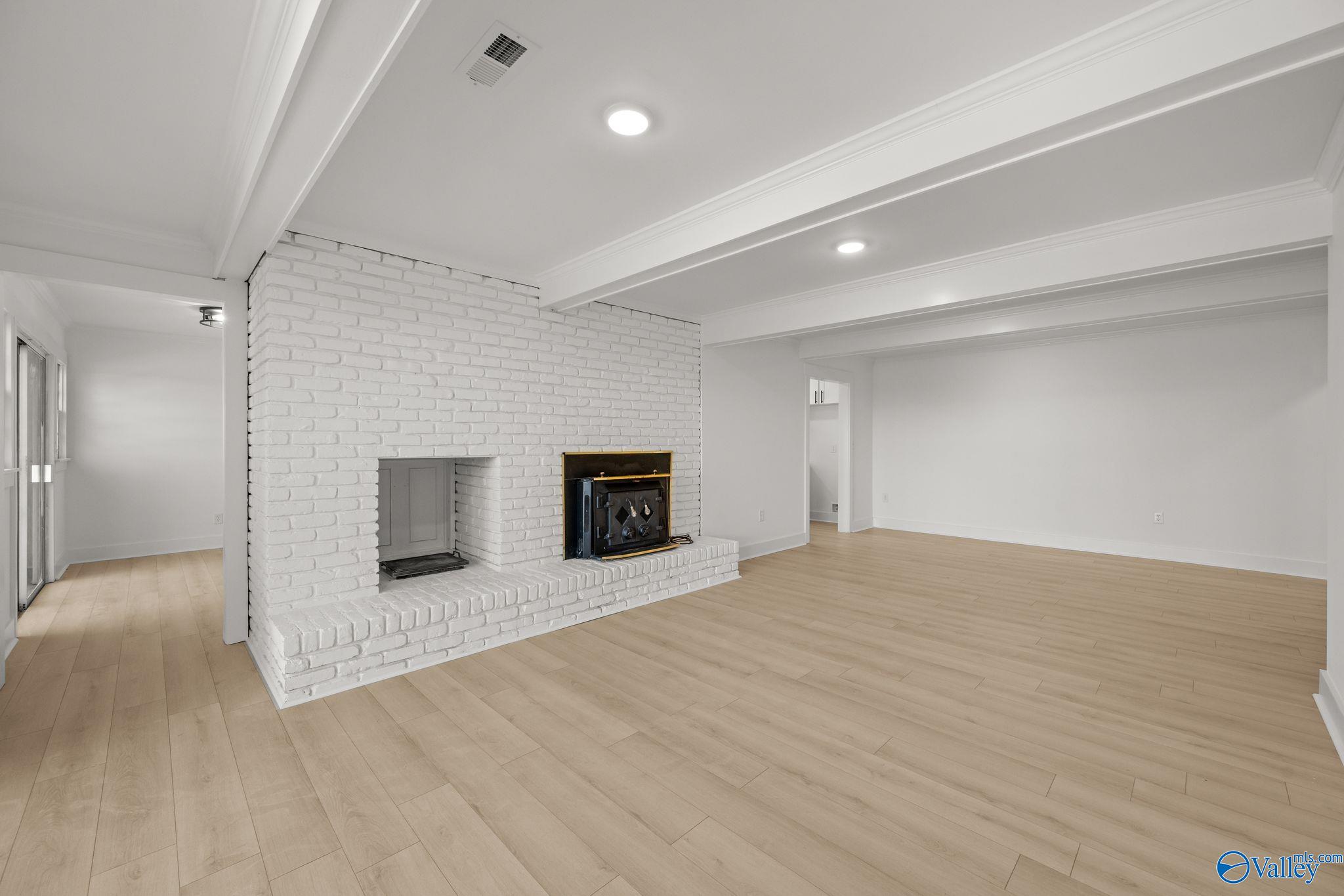 2610 Sherwood Drive SE