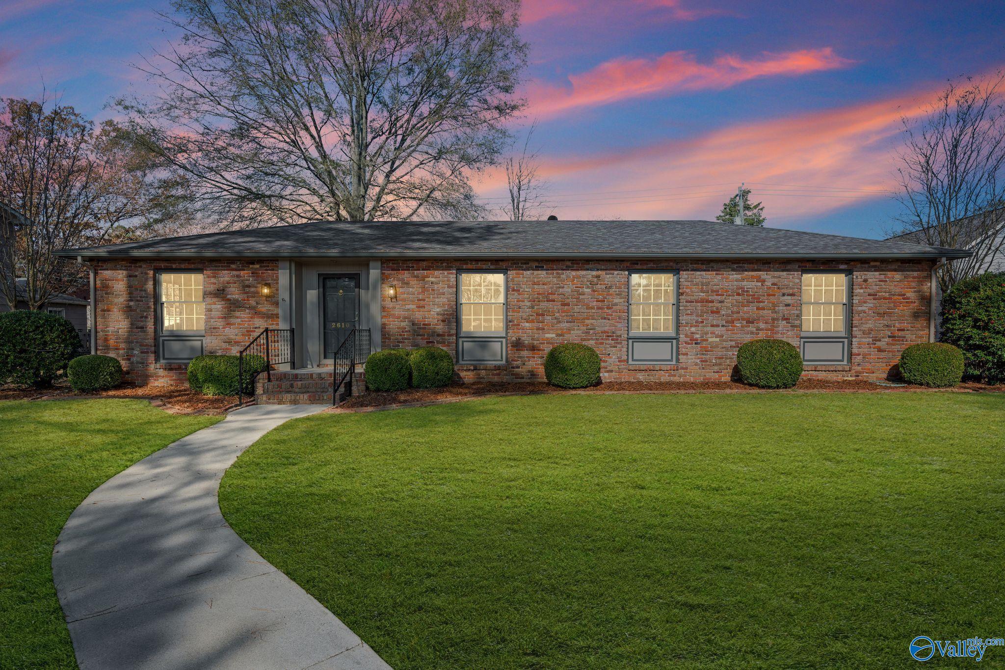2610 Sherwood Drive SE