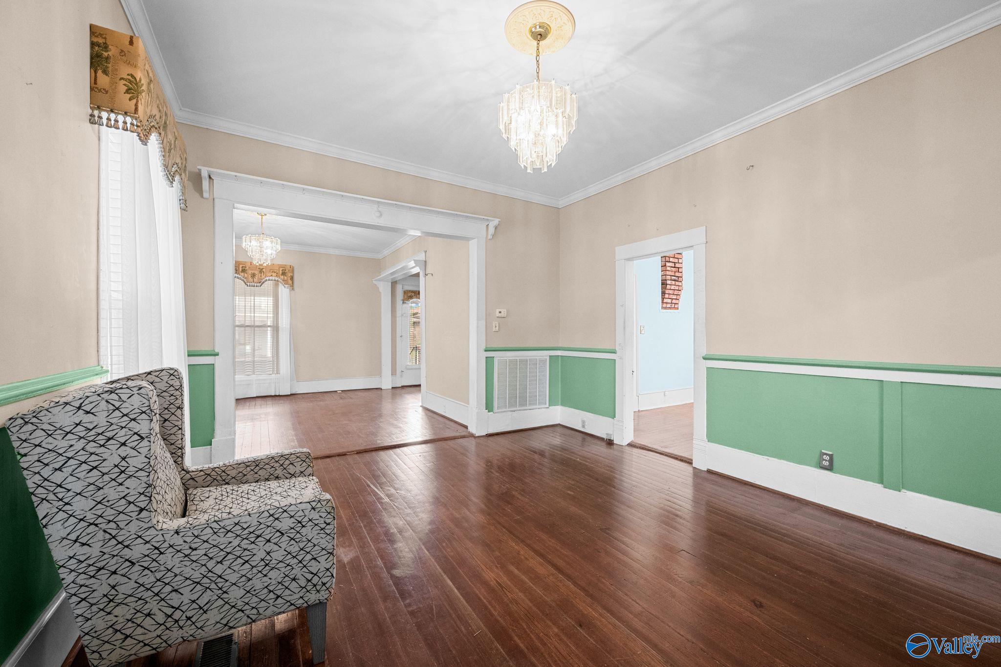 417 Lafayette Street NE