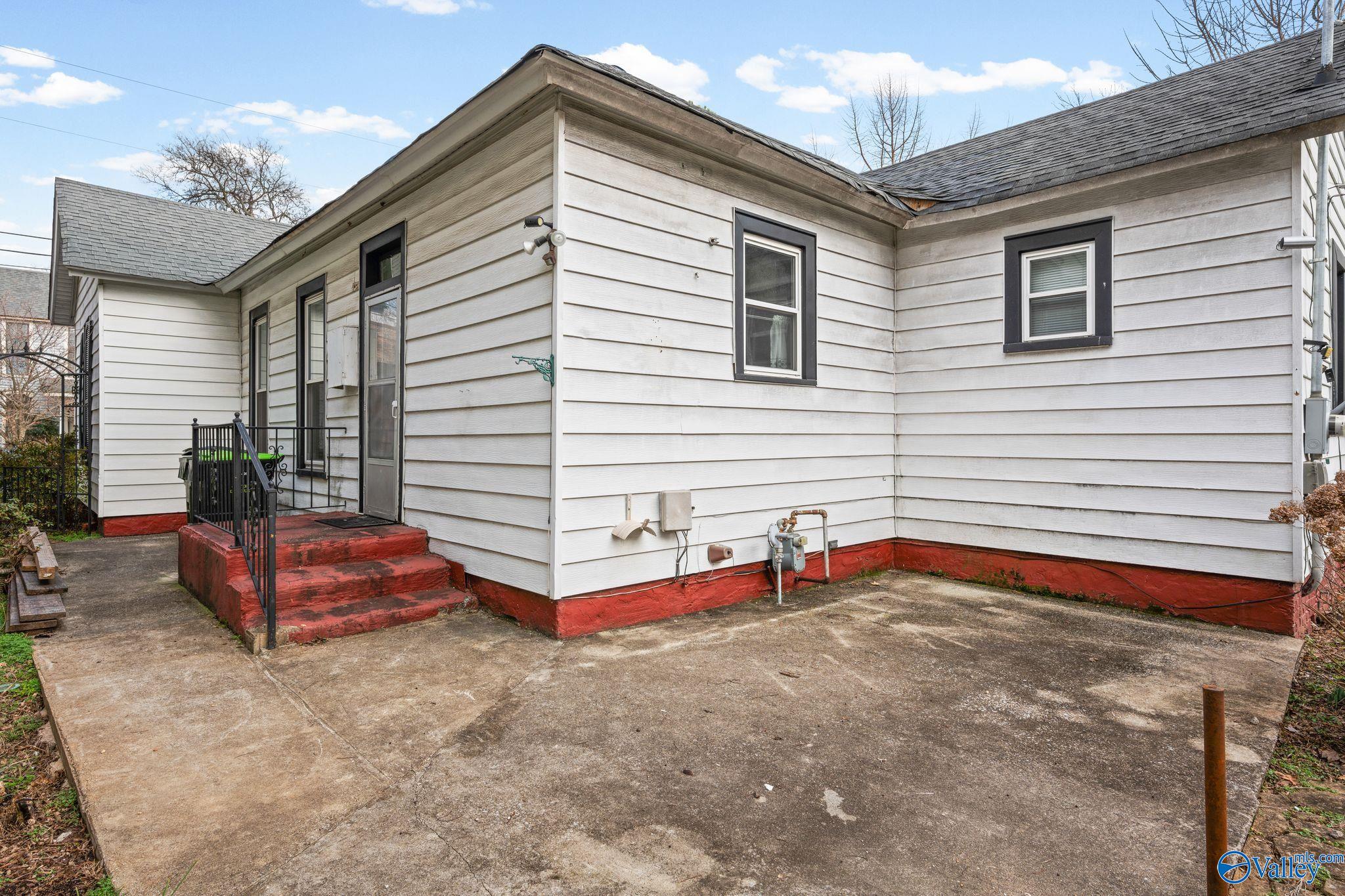 417 Lafayette Street NE