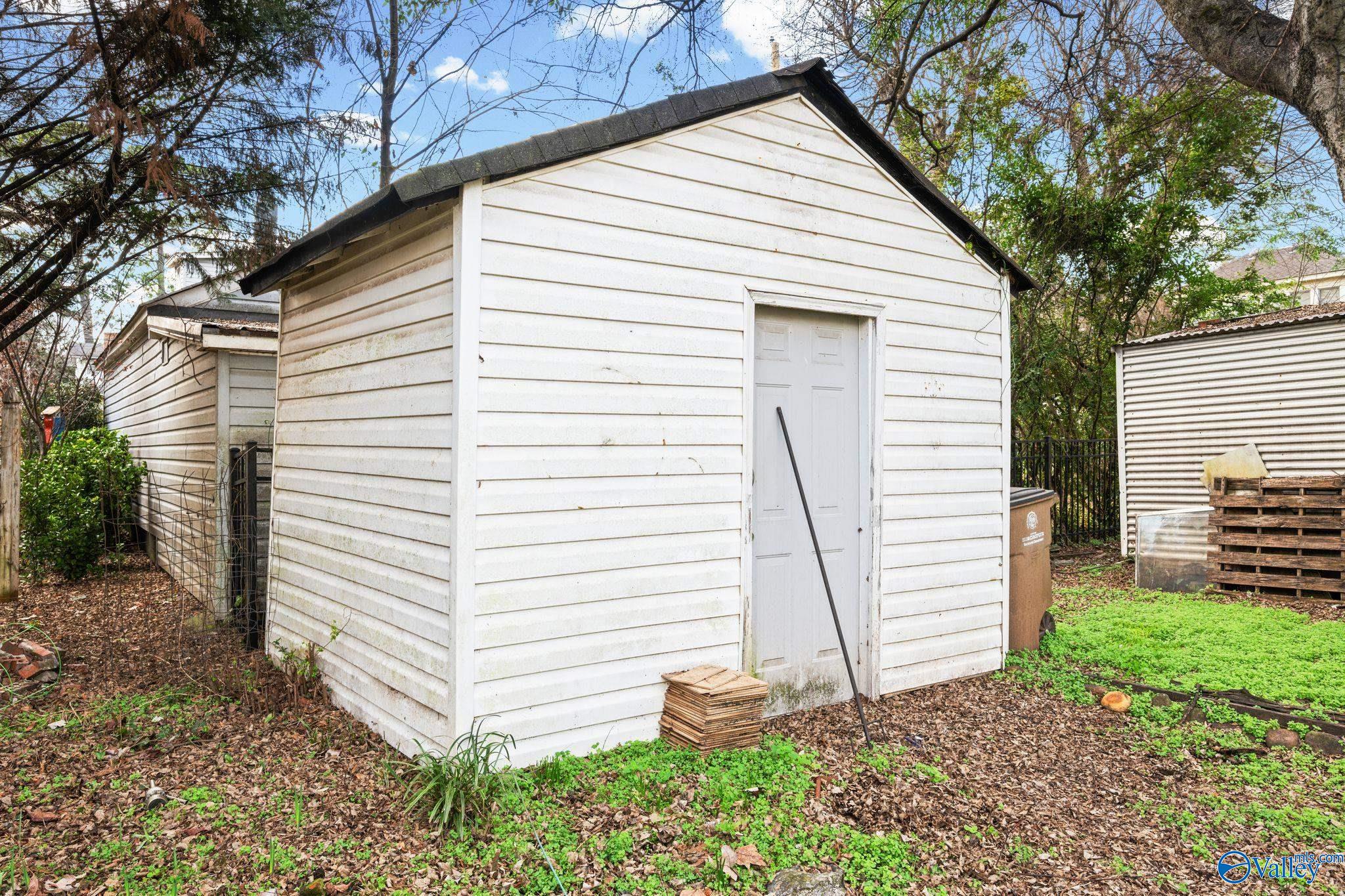 417 Lafayette Street NE