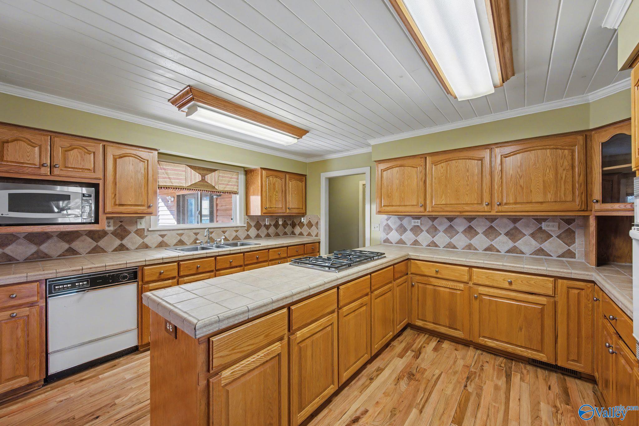 2050 County Road 214