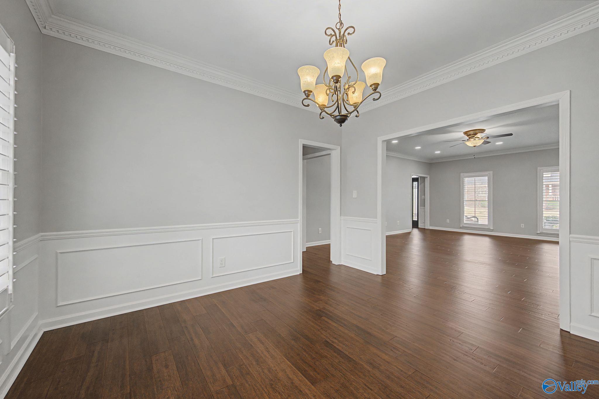 3202 Vicksburg Drive SW