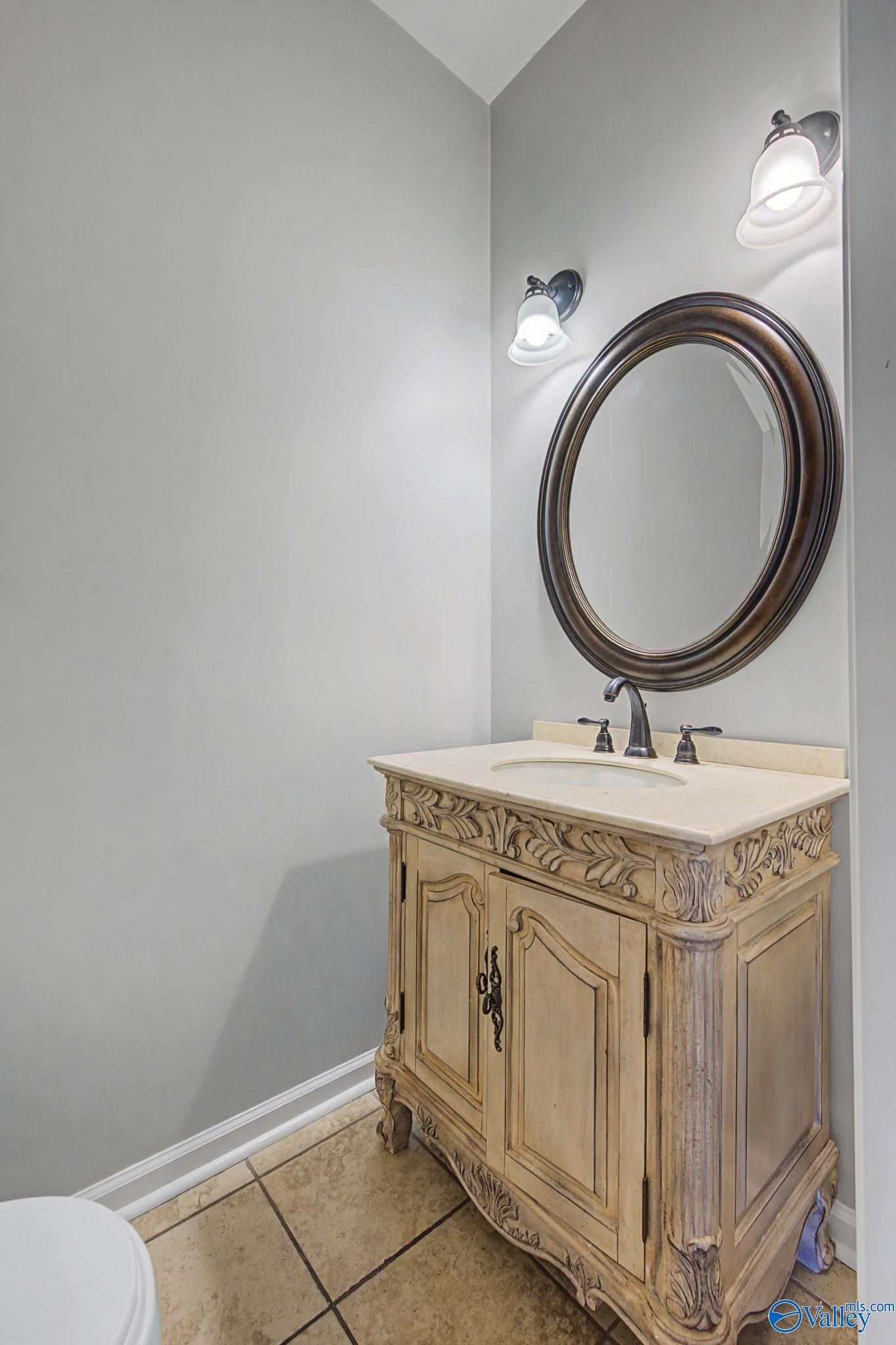 3202 Vicksburg Drive SW