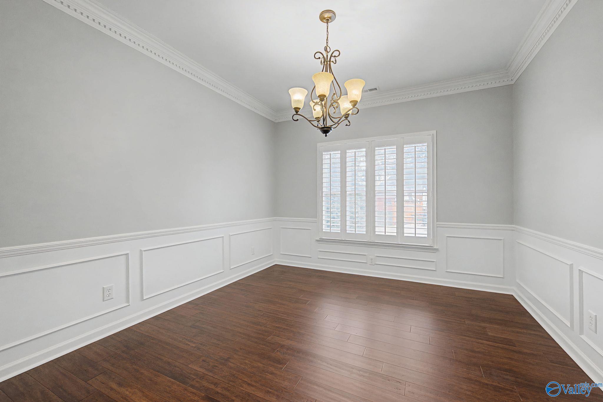 3202 Vicksburg Drive SW