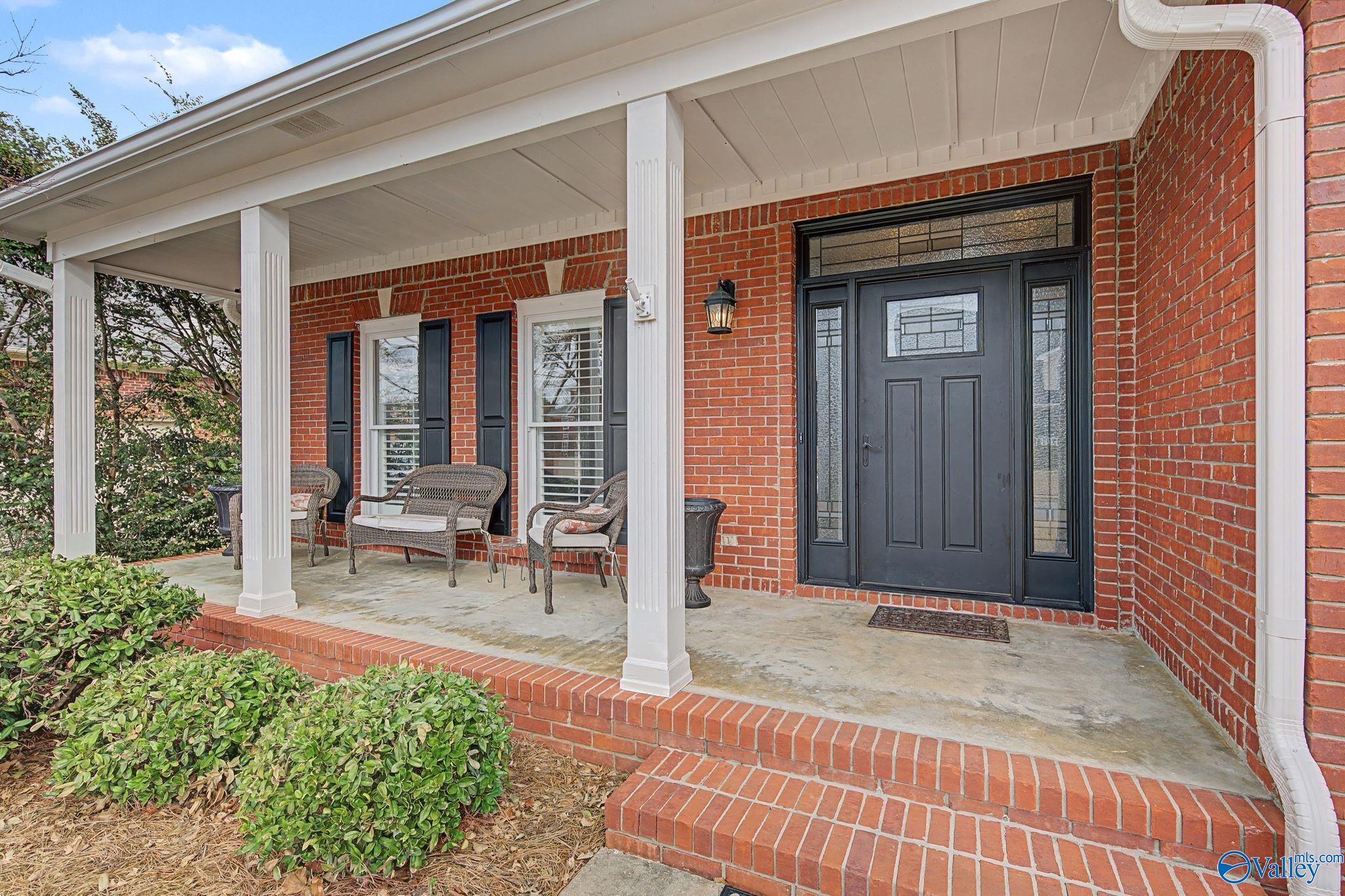 3202 Vicksburg Drive SW