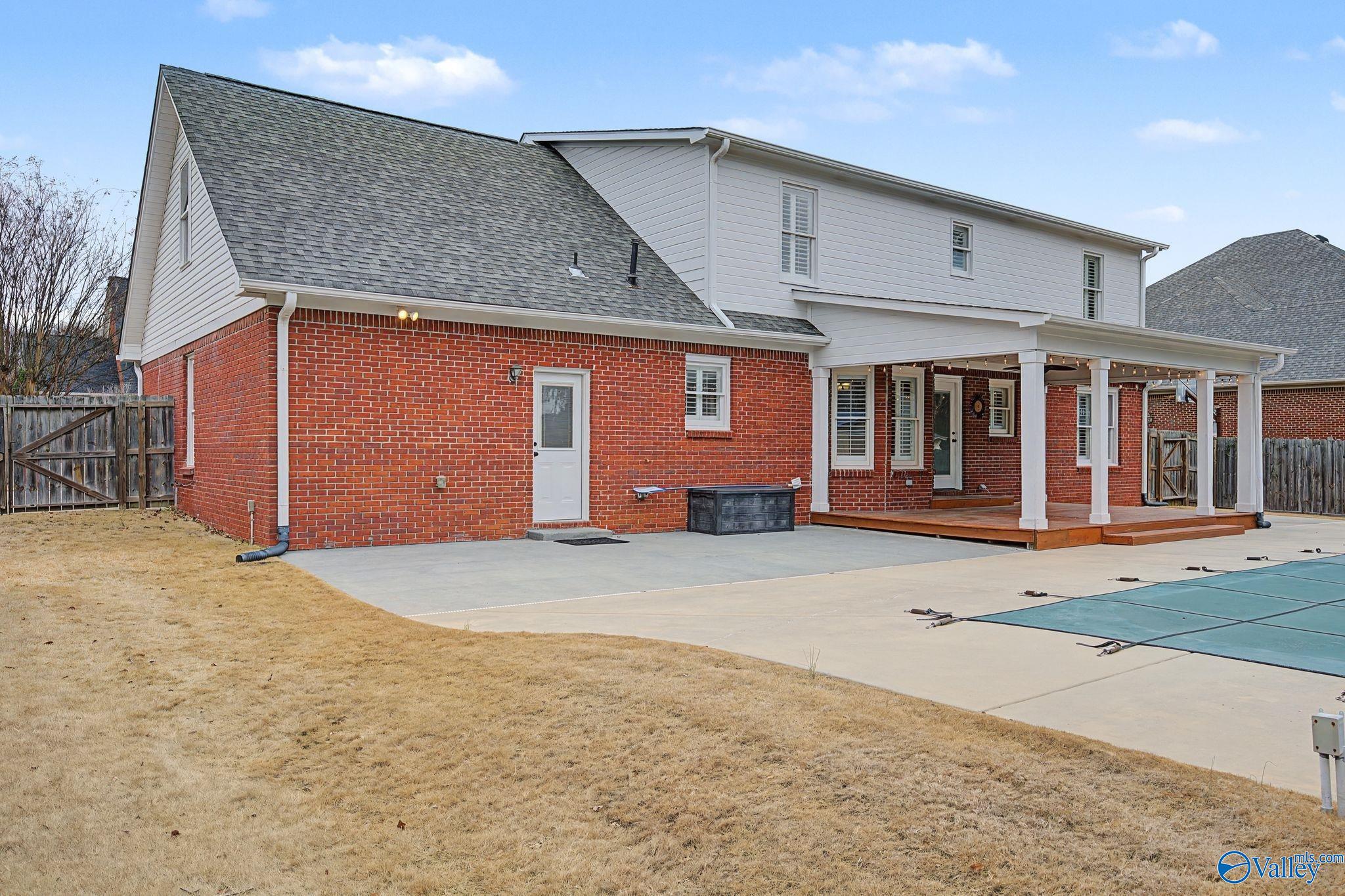 3202 Vicksburg Drive SW