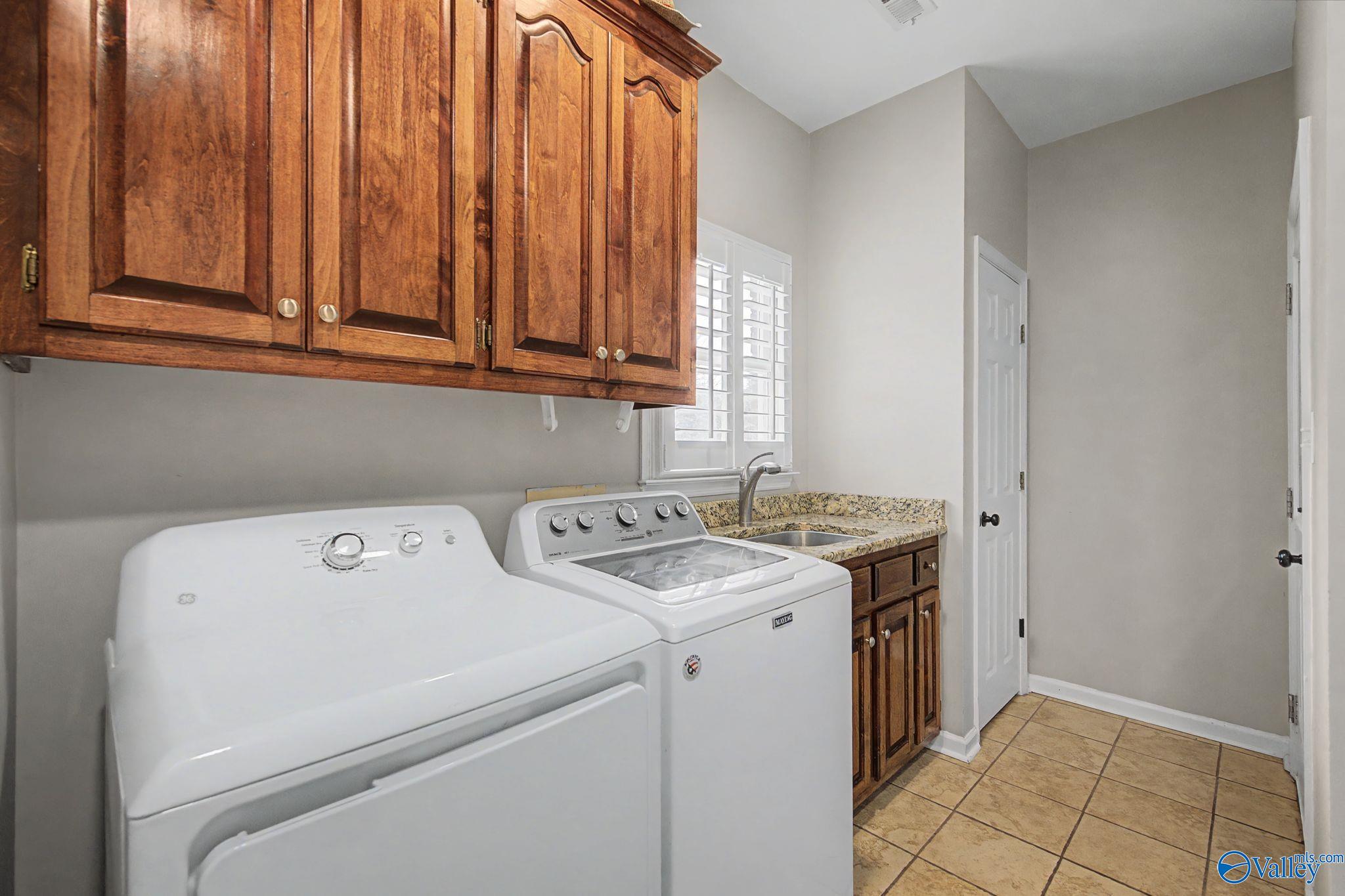 3202 Vicksburg Drive SW