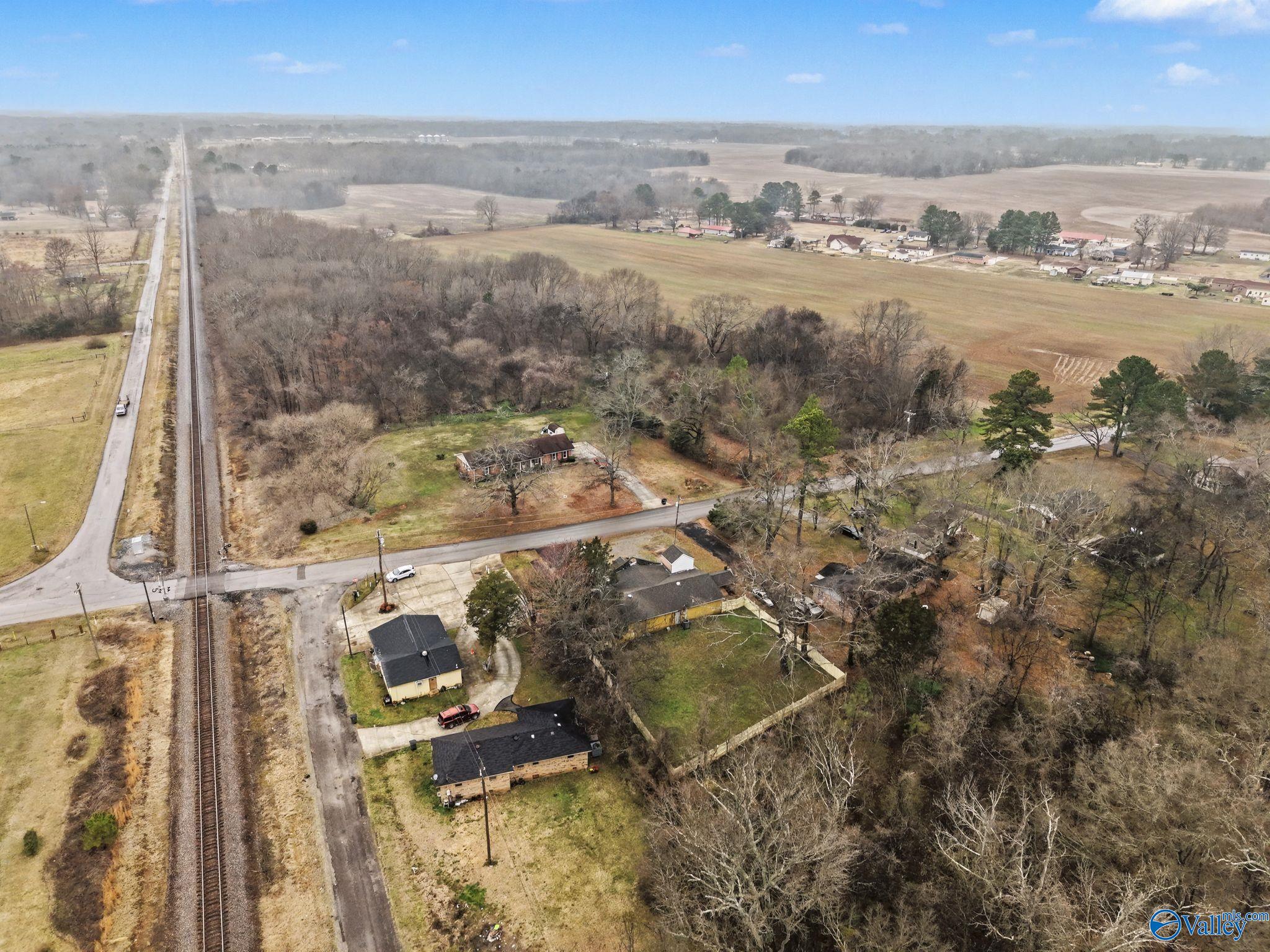 16927 County Road 400