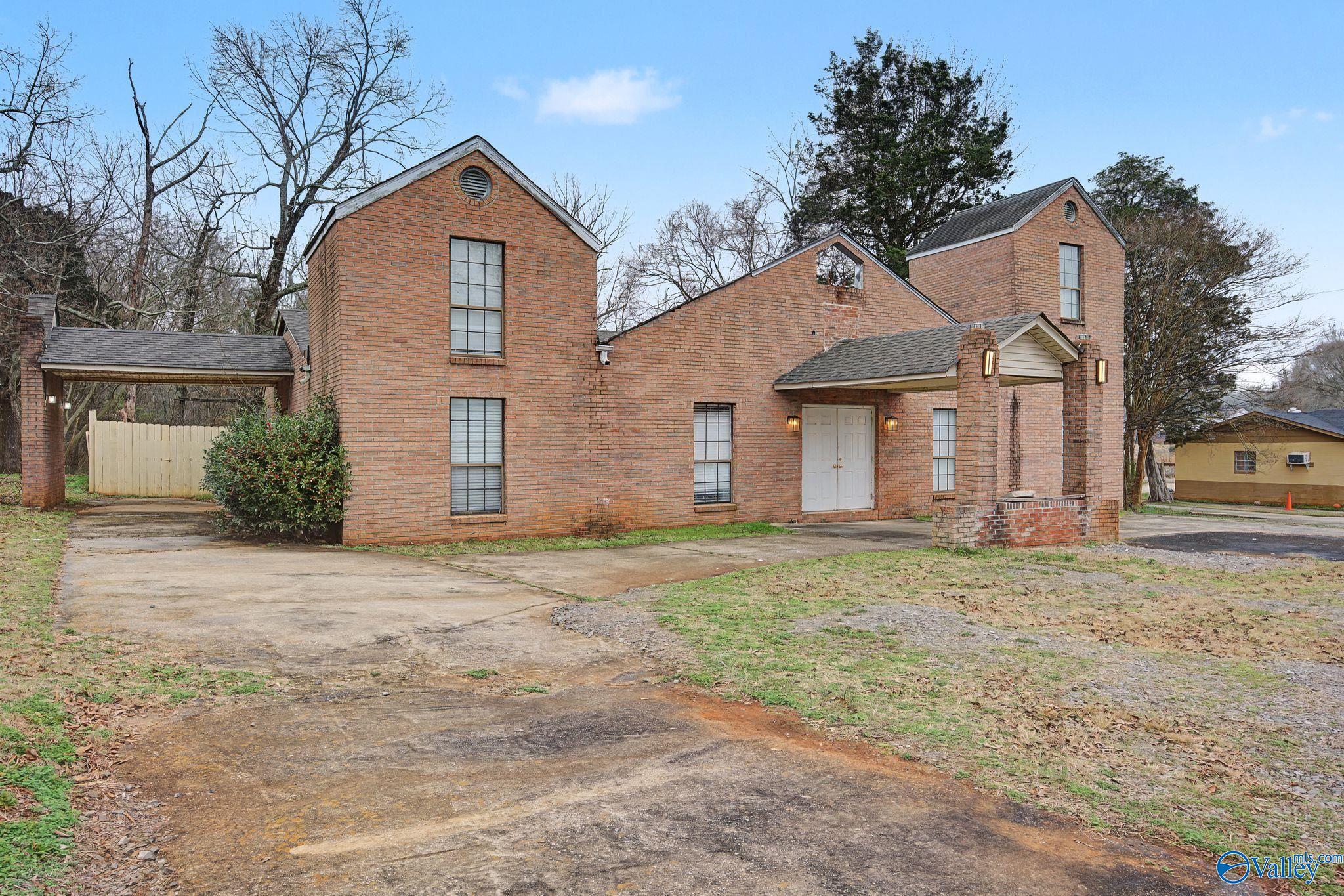 16927 County Road 400