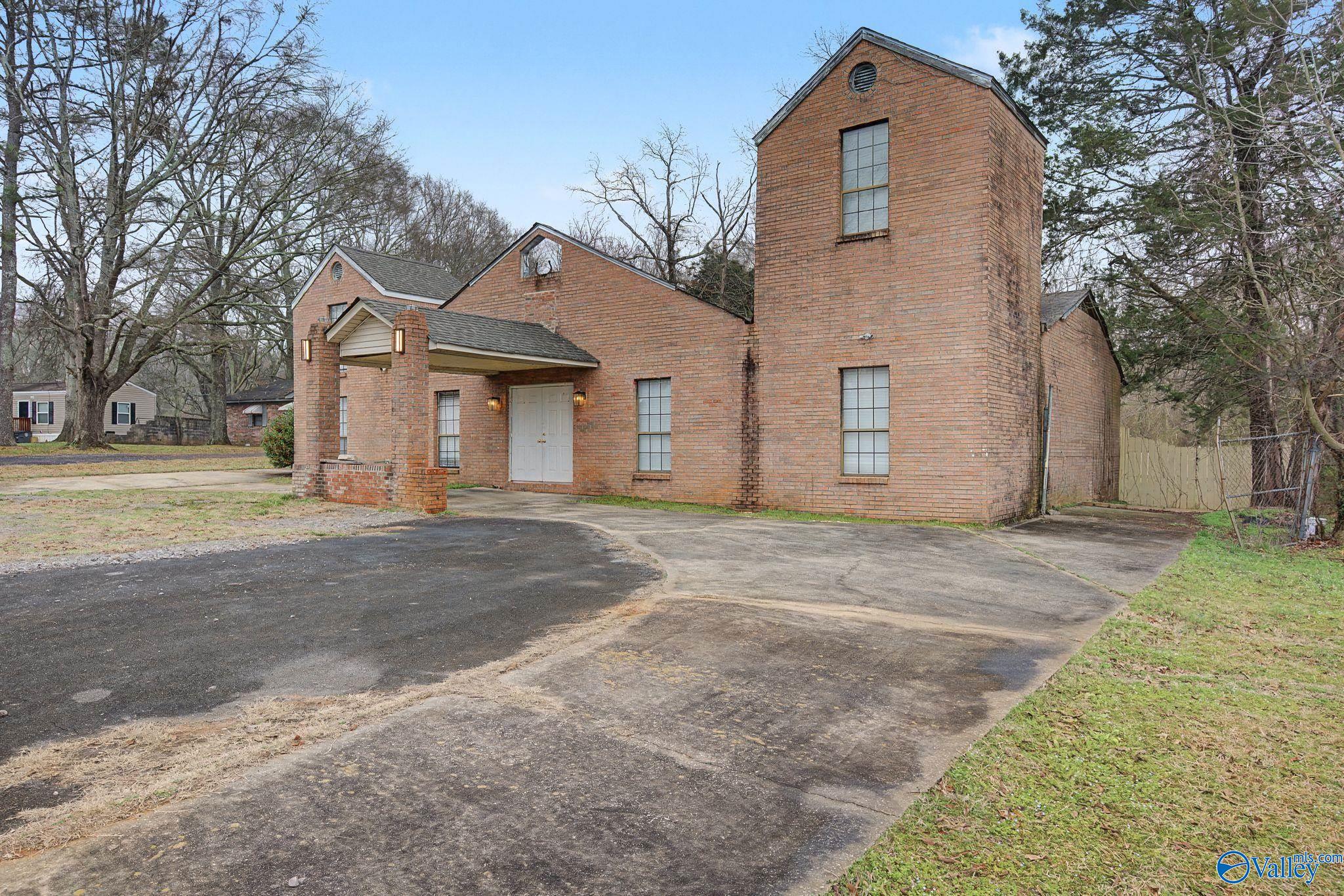 16927 County Road 400