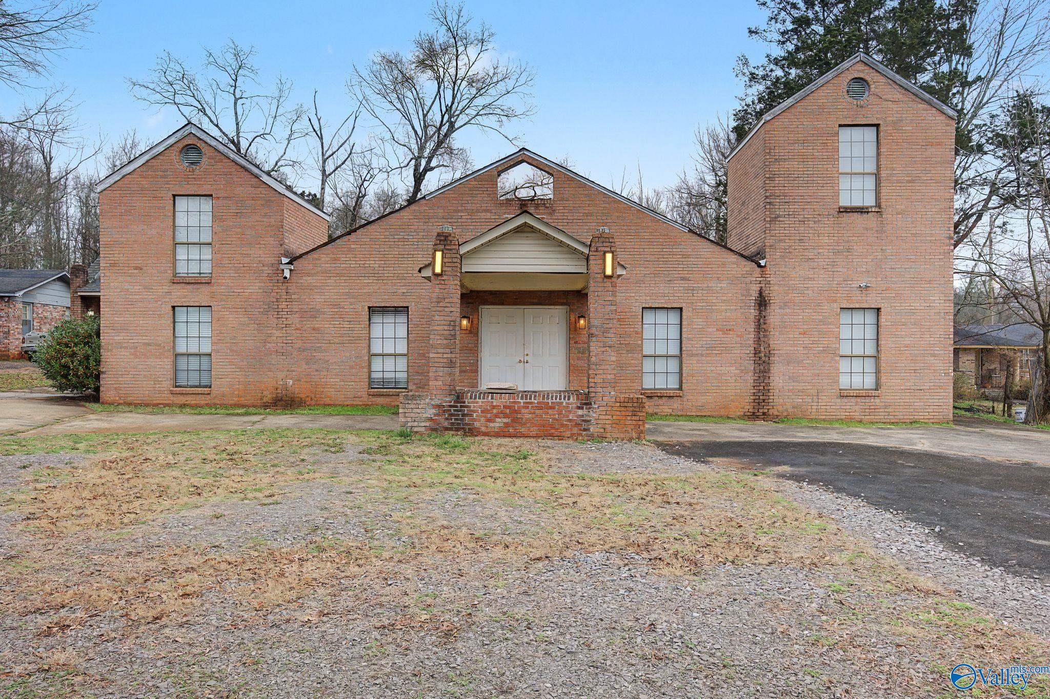 16927 County Road 400