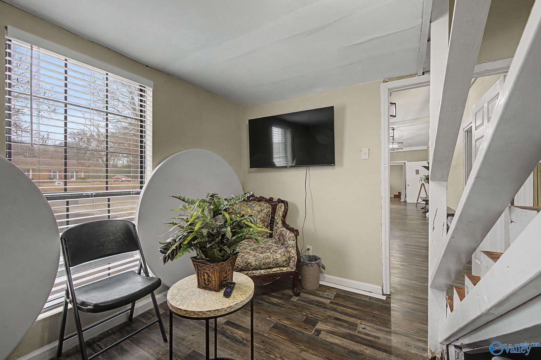 16927 County Road 400