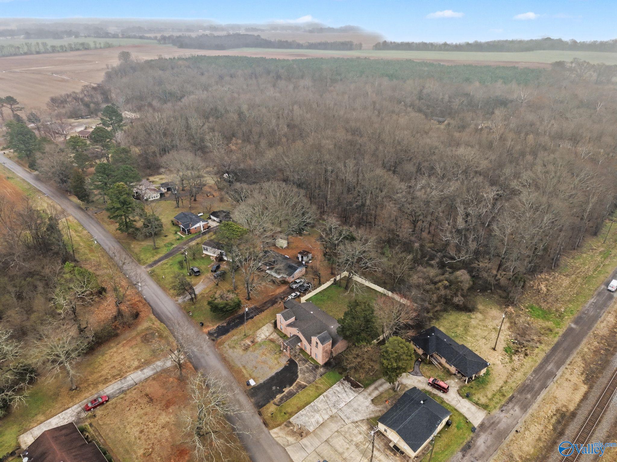 16927 County Road 400