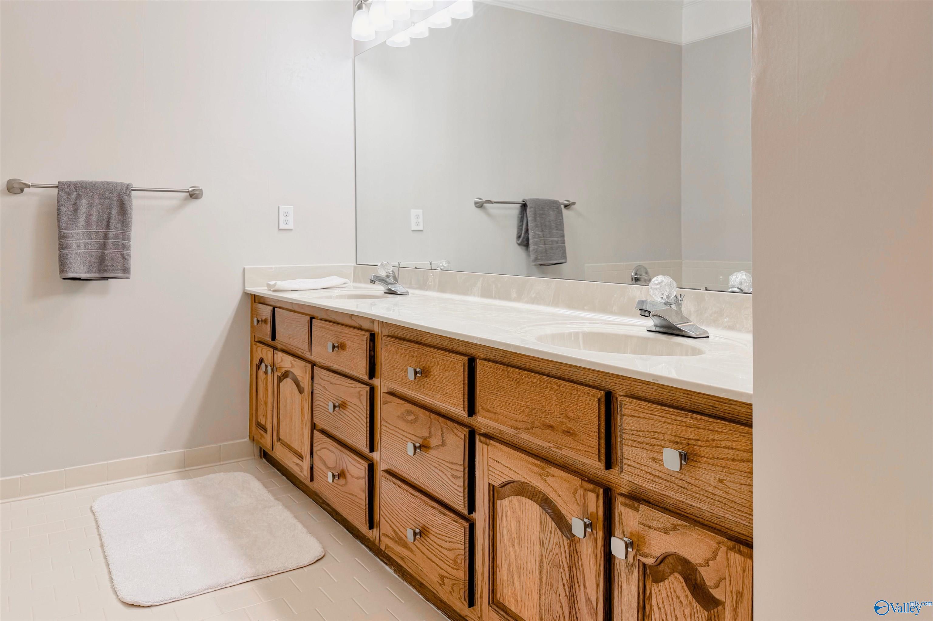 1508 River Bend Place