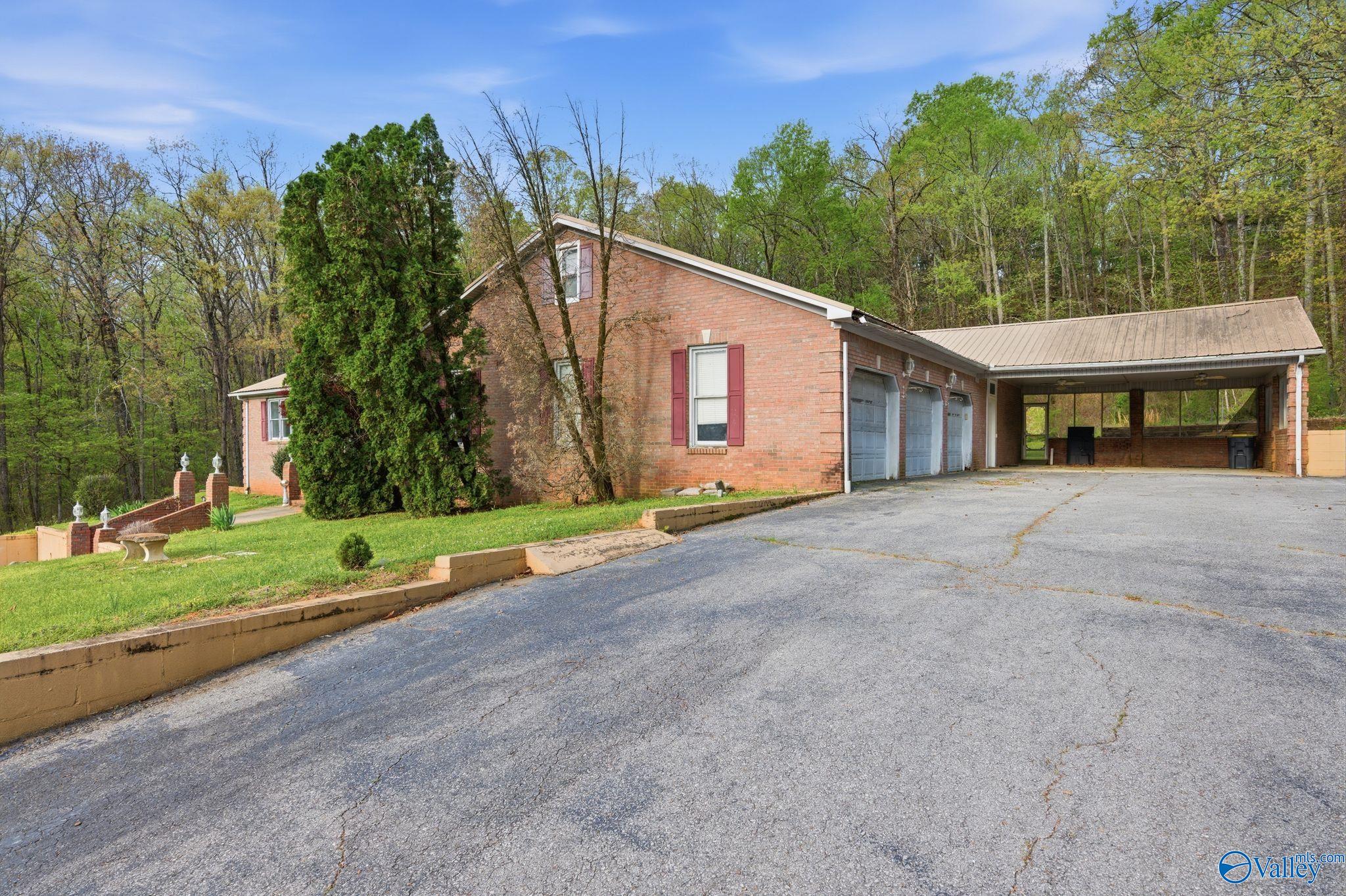 234 North Greenway Drive