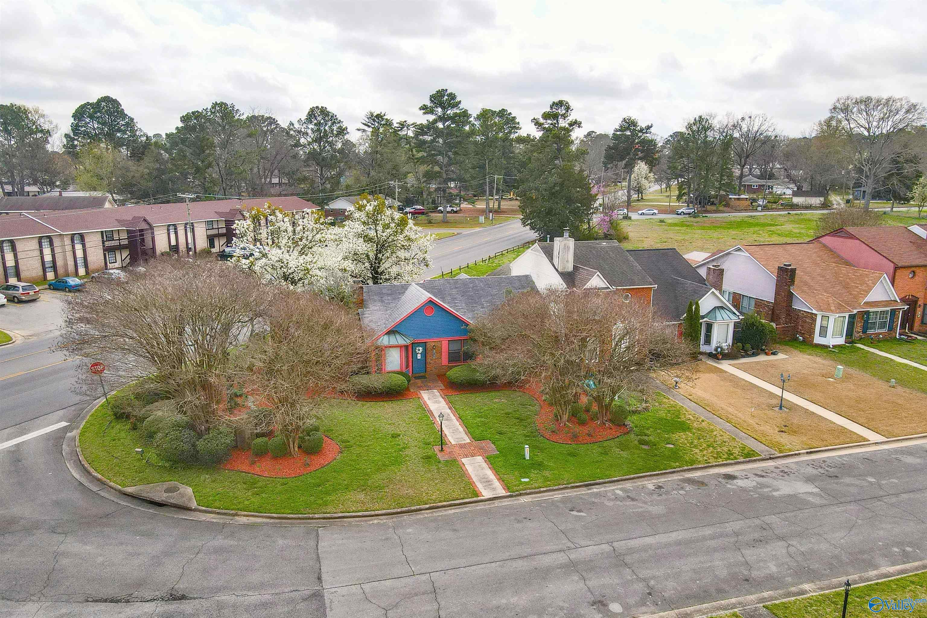 413 Autumnwood Drive