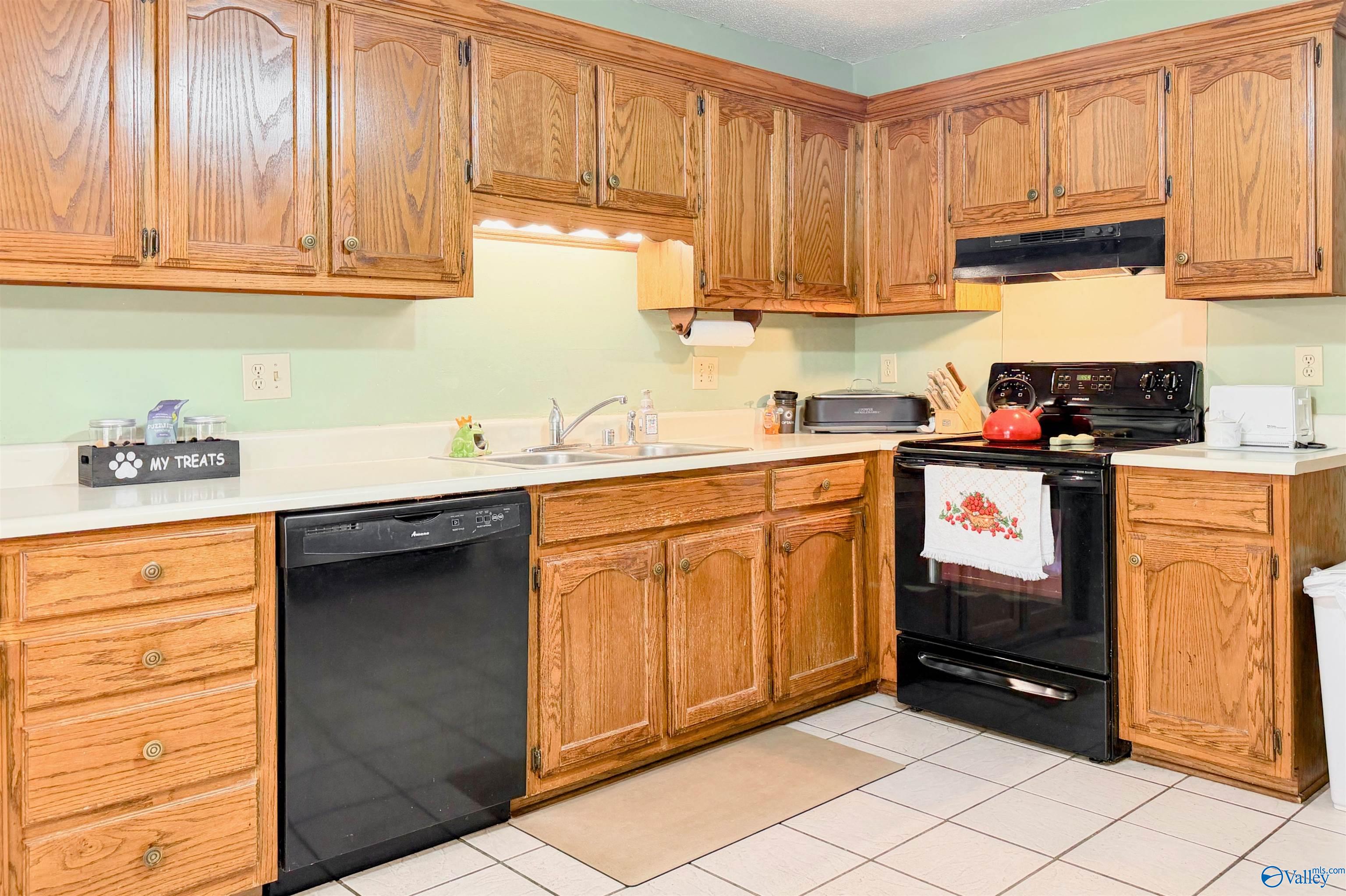 413 Autumnwood Drive