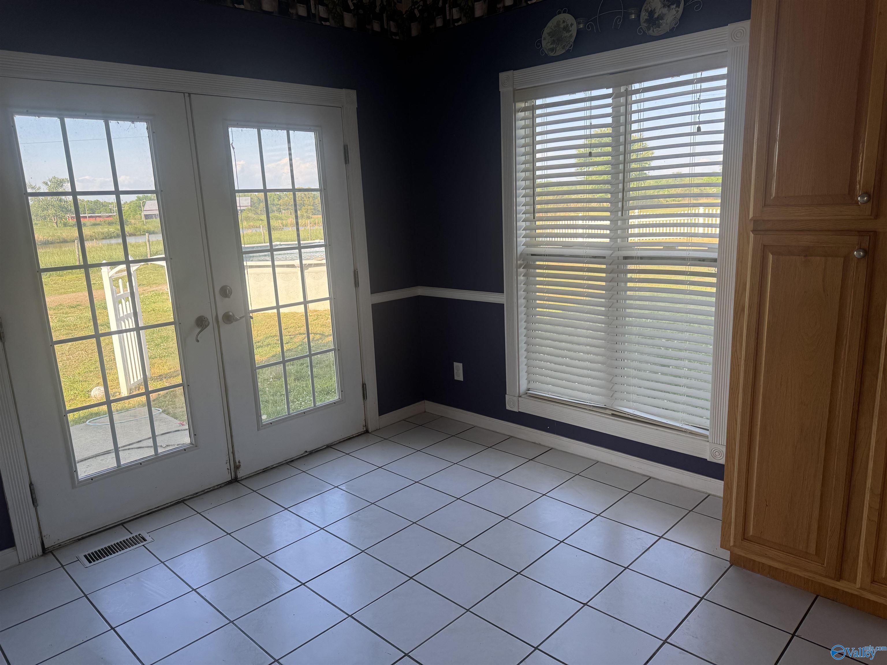 280 County Road 1542