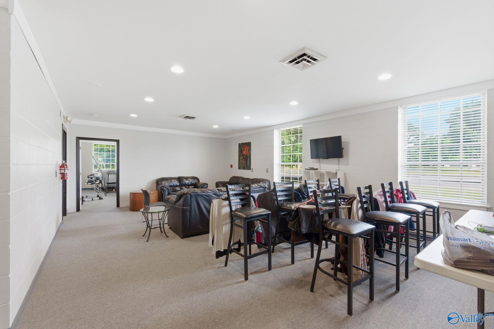 1211 Westmead Street